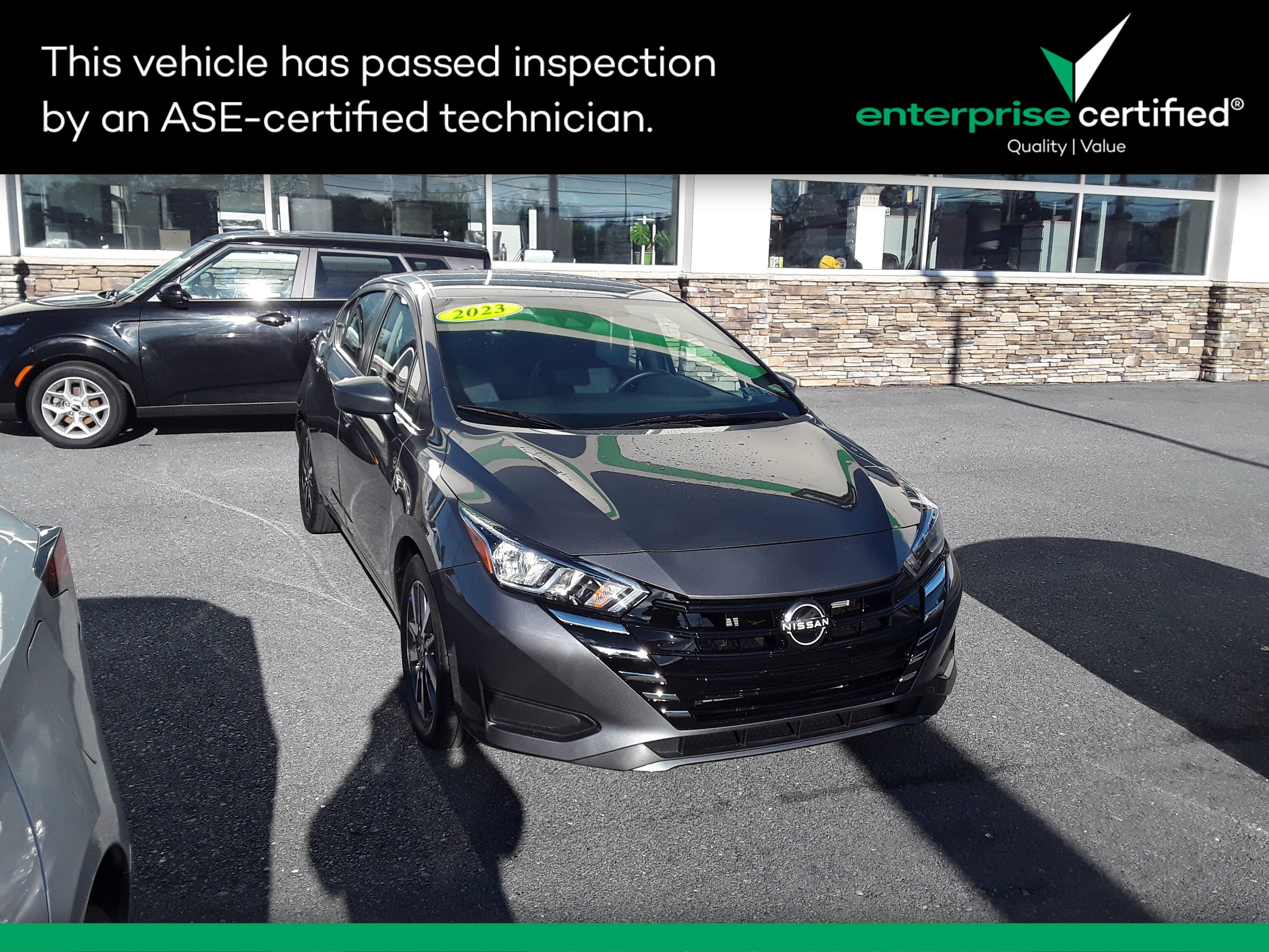 2023 Nissan Versa SV CVT