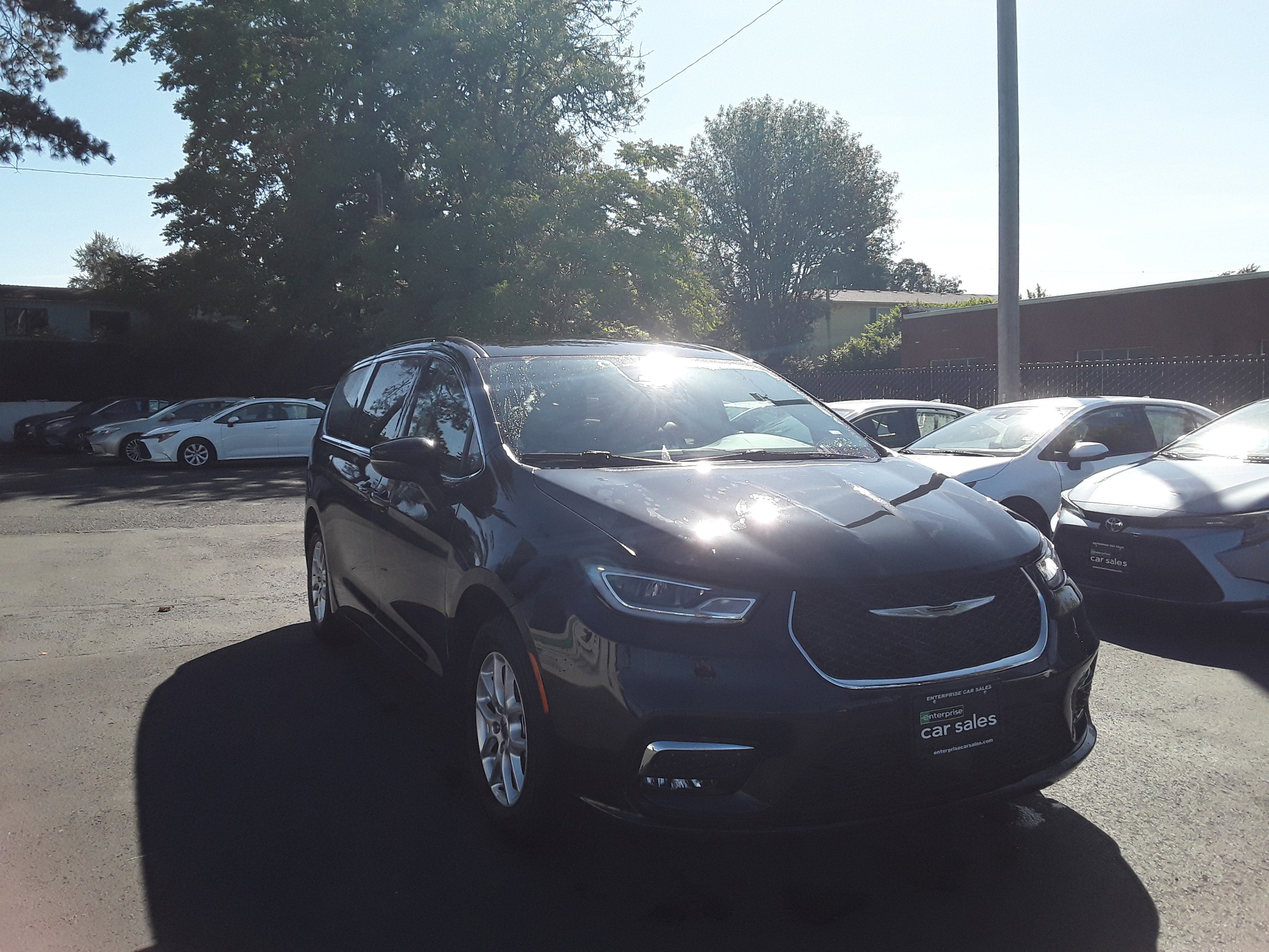 Used 2023 Chrysler Pacifica Touring L FWD