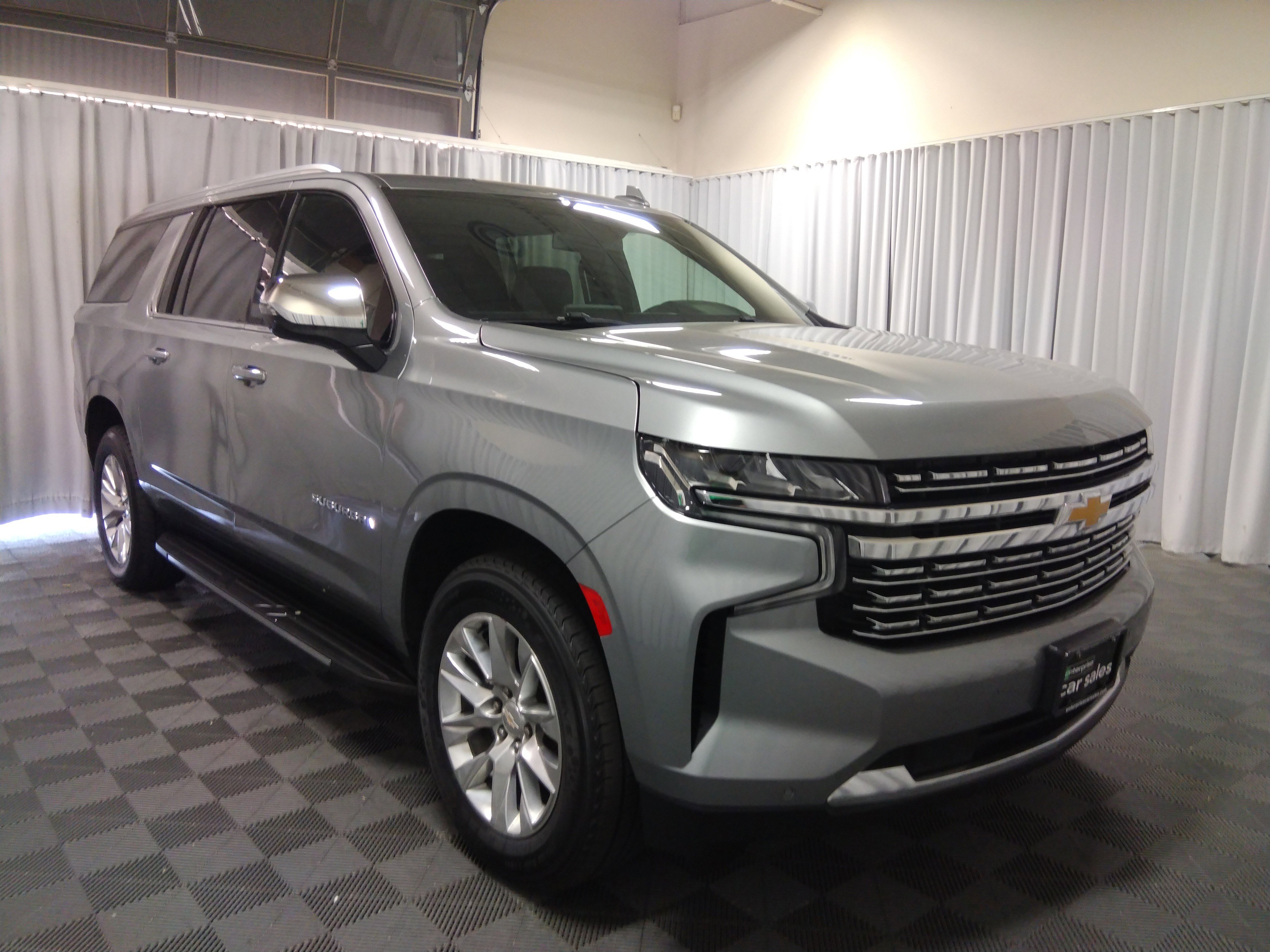 2023 Chevrolet Suburban 2WD 4dr Premier