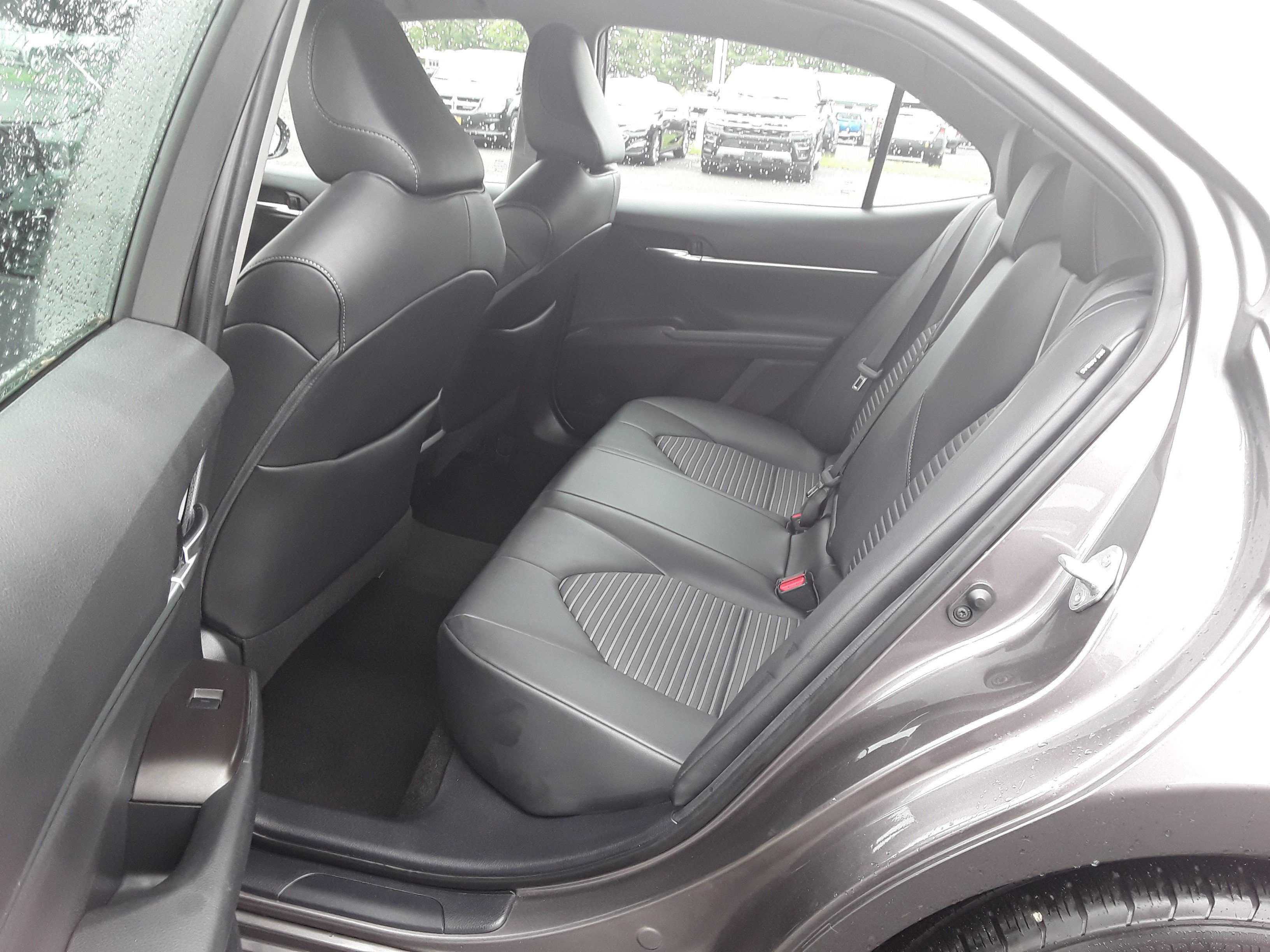 Image 10 of Used 2021 Toyota Camry SE Auto