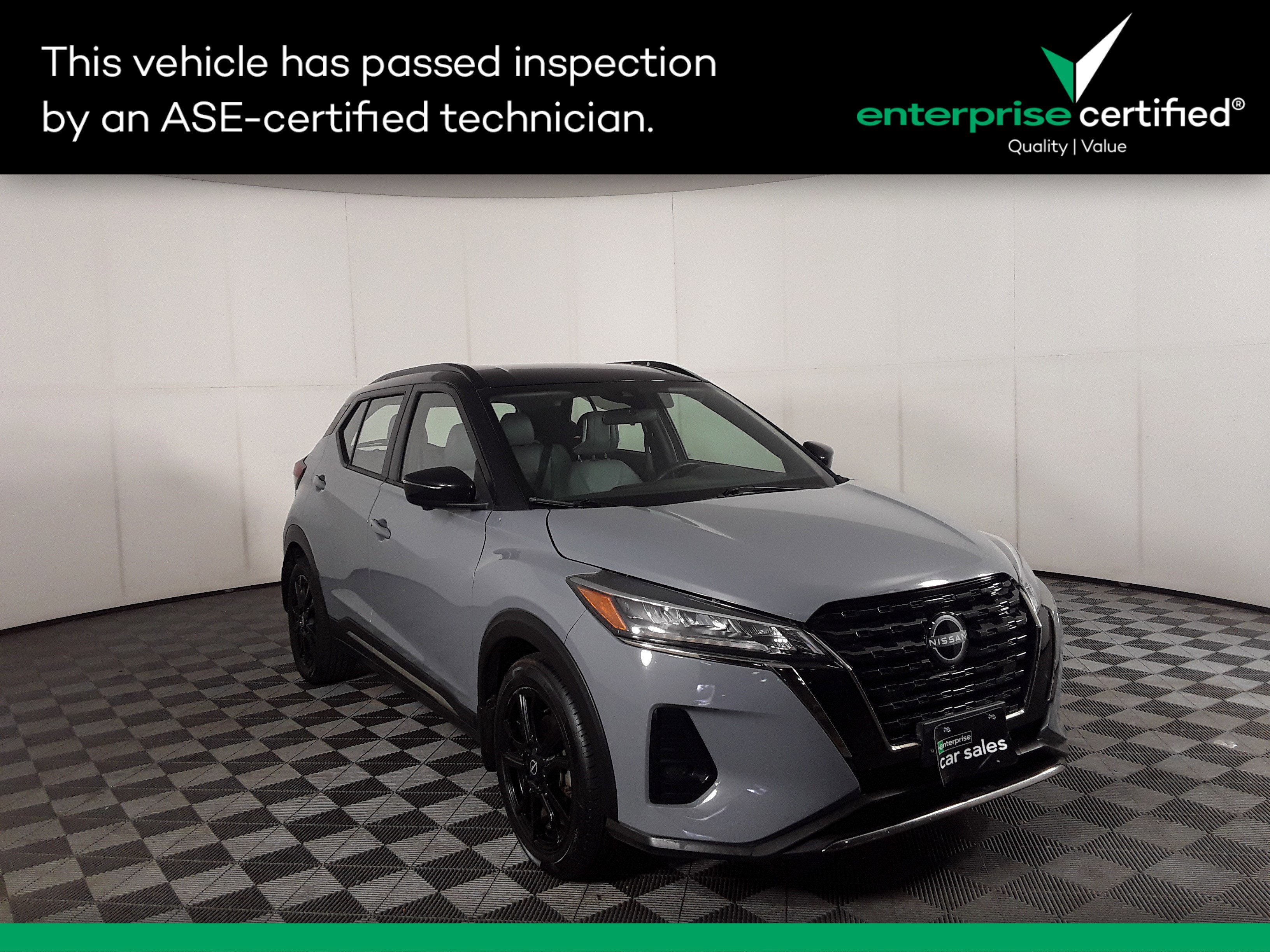Used 2023 Nissan Kicks SR FWD