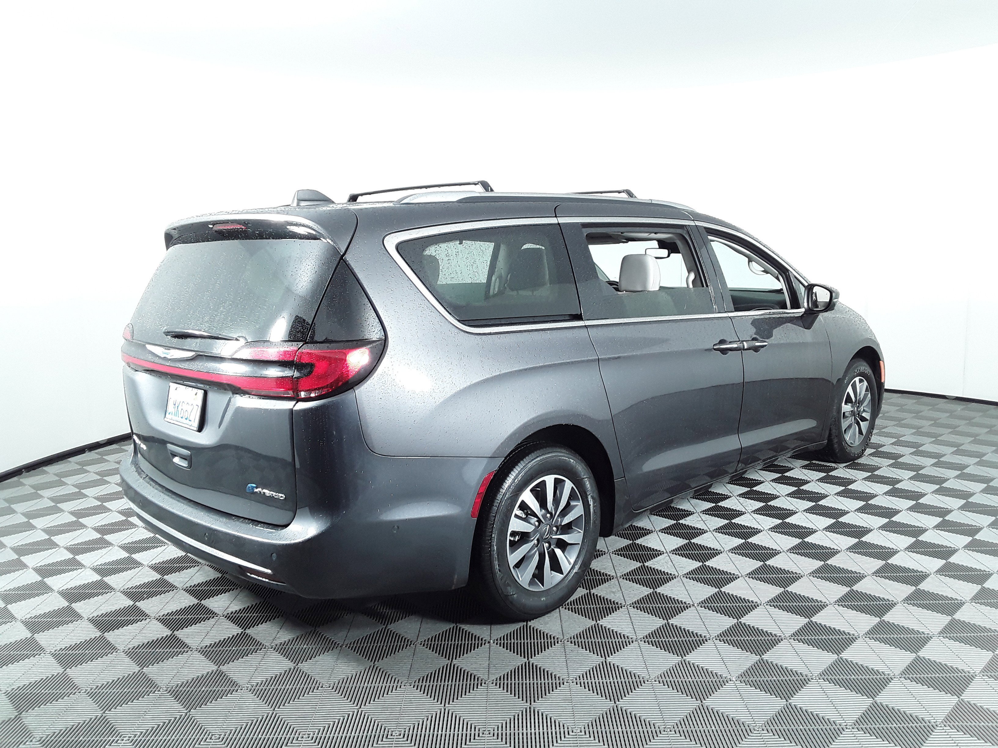 Image 2 of Used 2021 Chrysler Pacifica Hybrid Touring L FWD