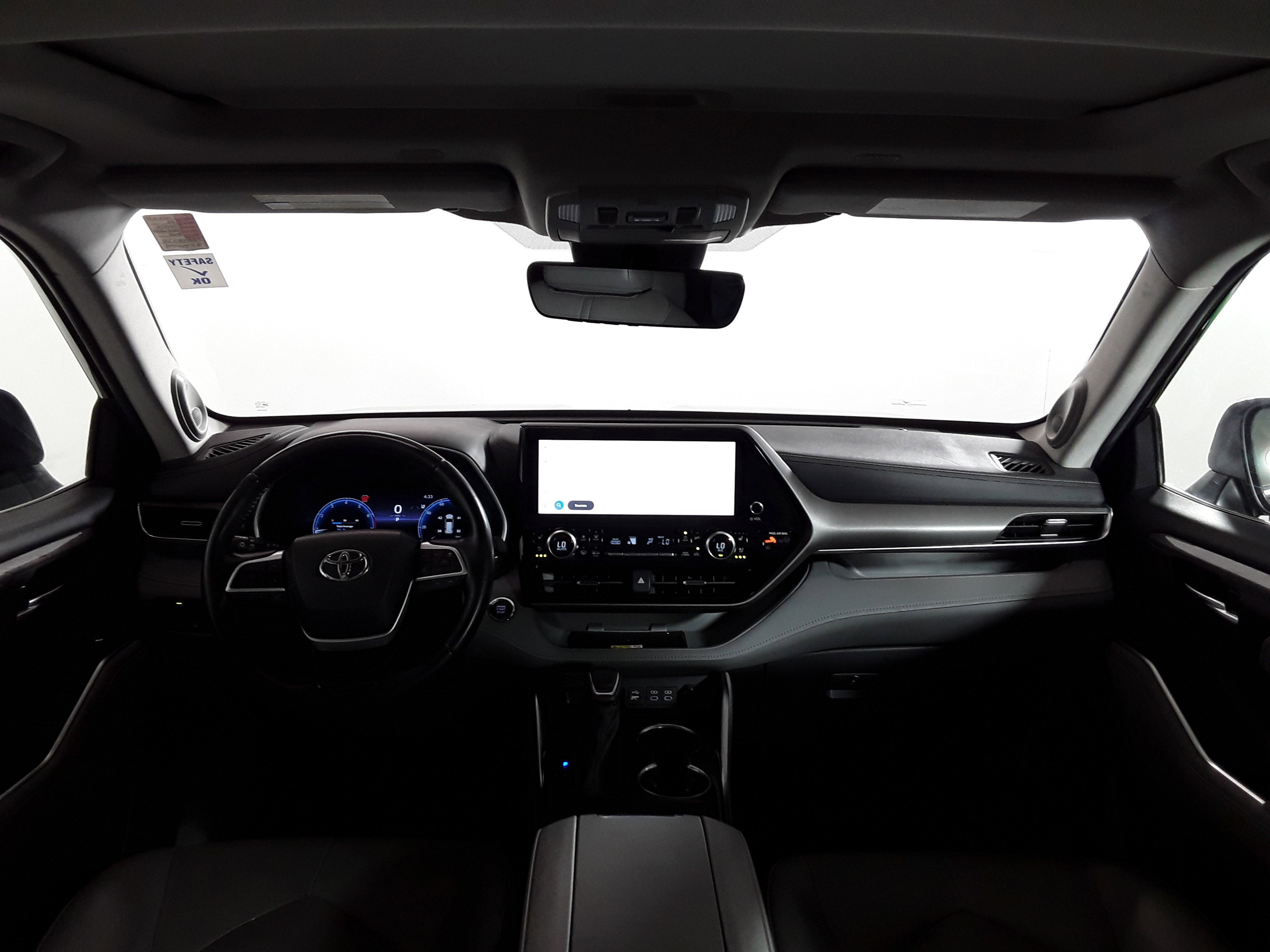 Image of Used 2023 Toyota Highlander Limited FWD