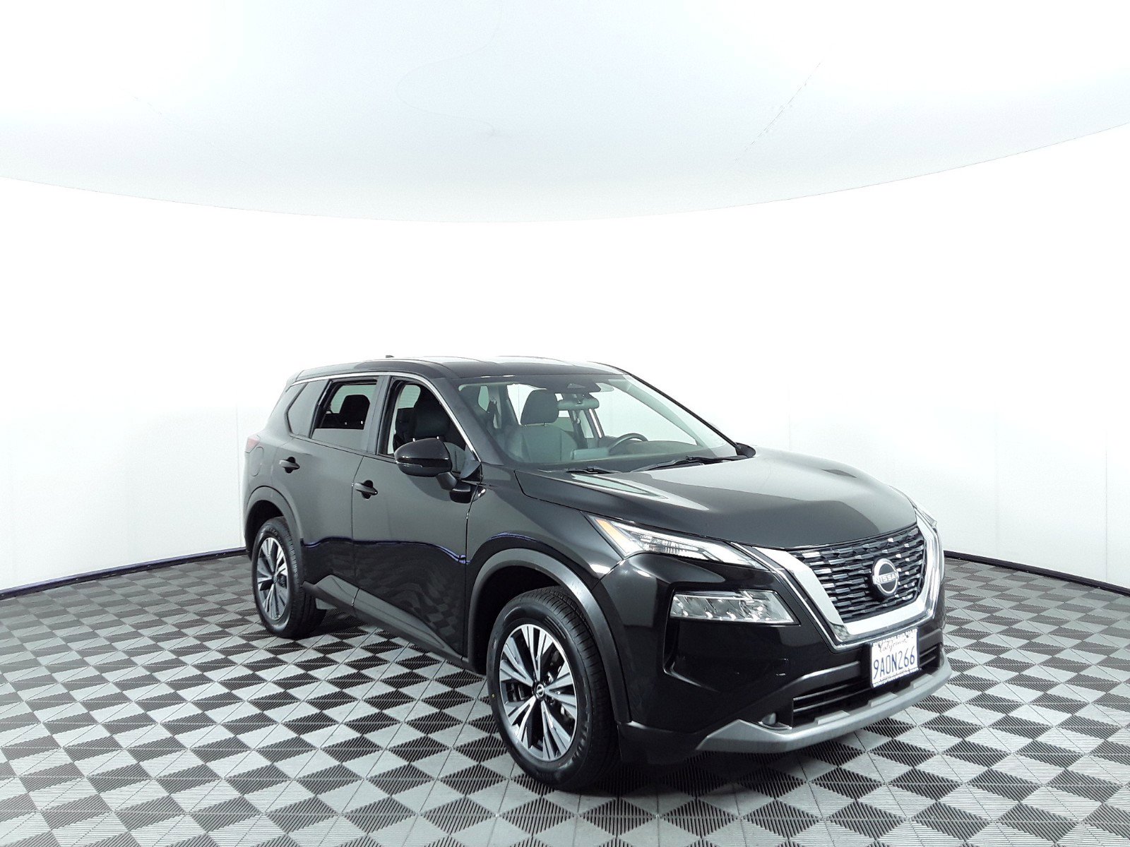 2022 Nissan Rogue FWD SV