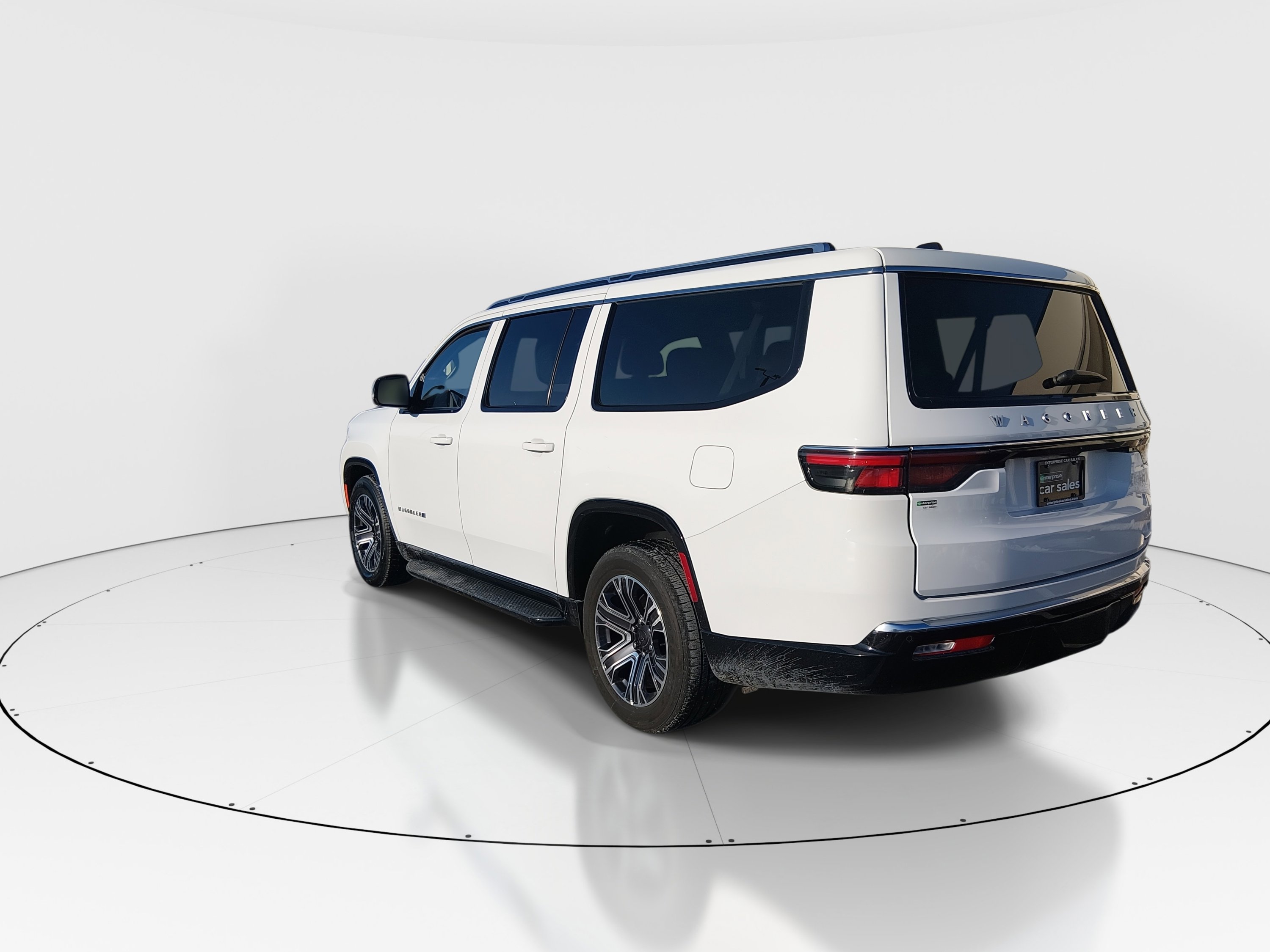 Image of Used 2024 Jeep Wagoneer L Series II 4x4