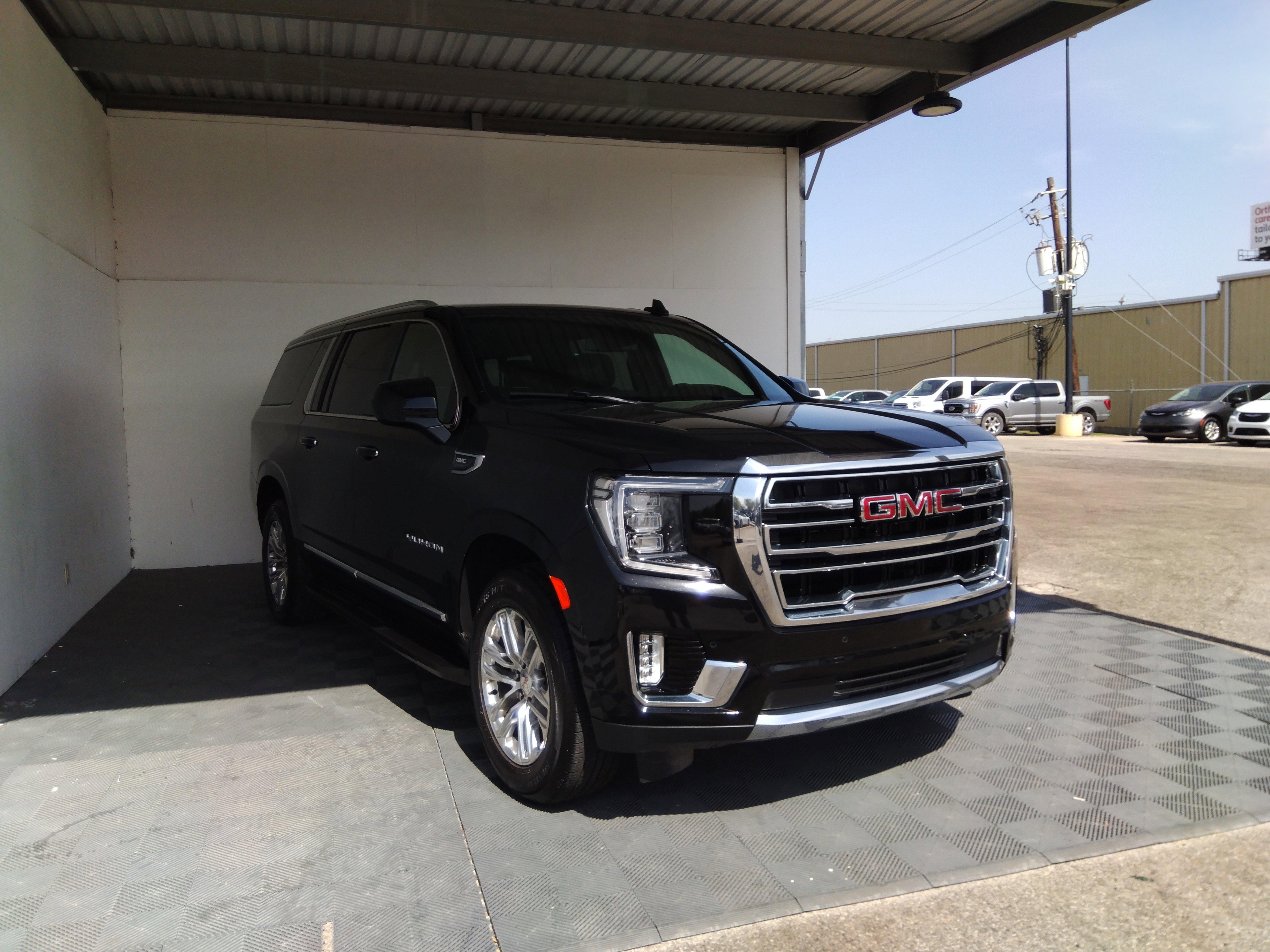 Used 2023 GMC Yukon XL 2WD 4dr SLT