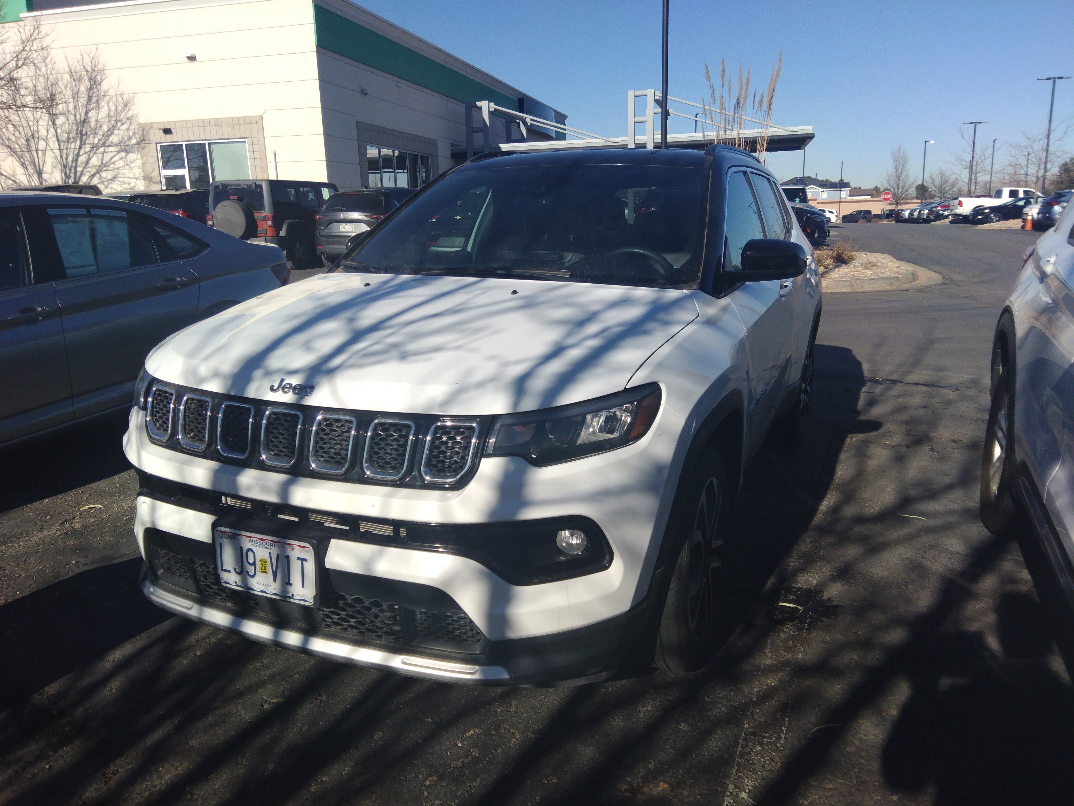 2023 Jeep Compass Limited's photo