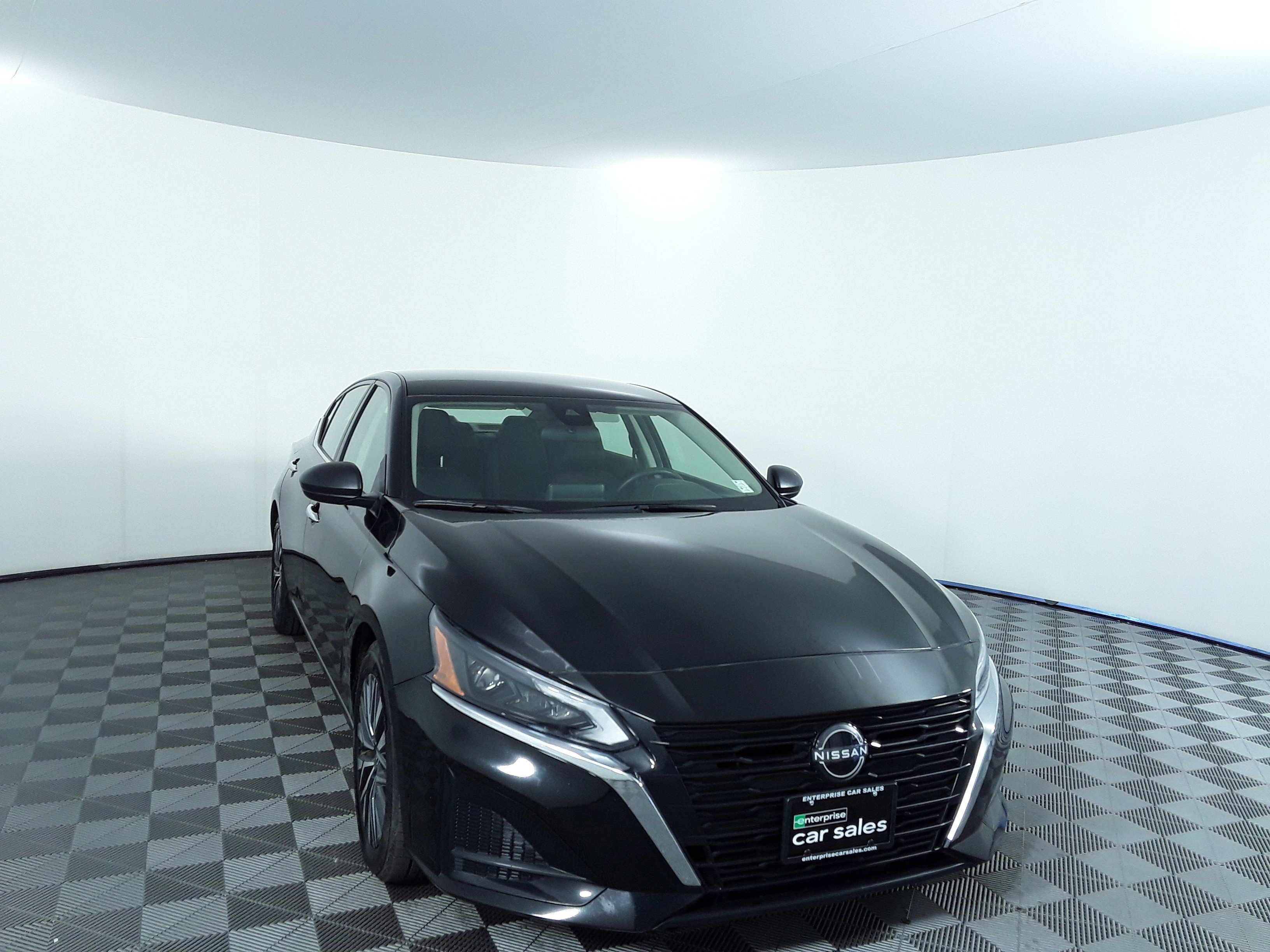 2024 Nissan Altima 2.5 SV Sedan