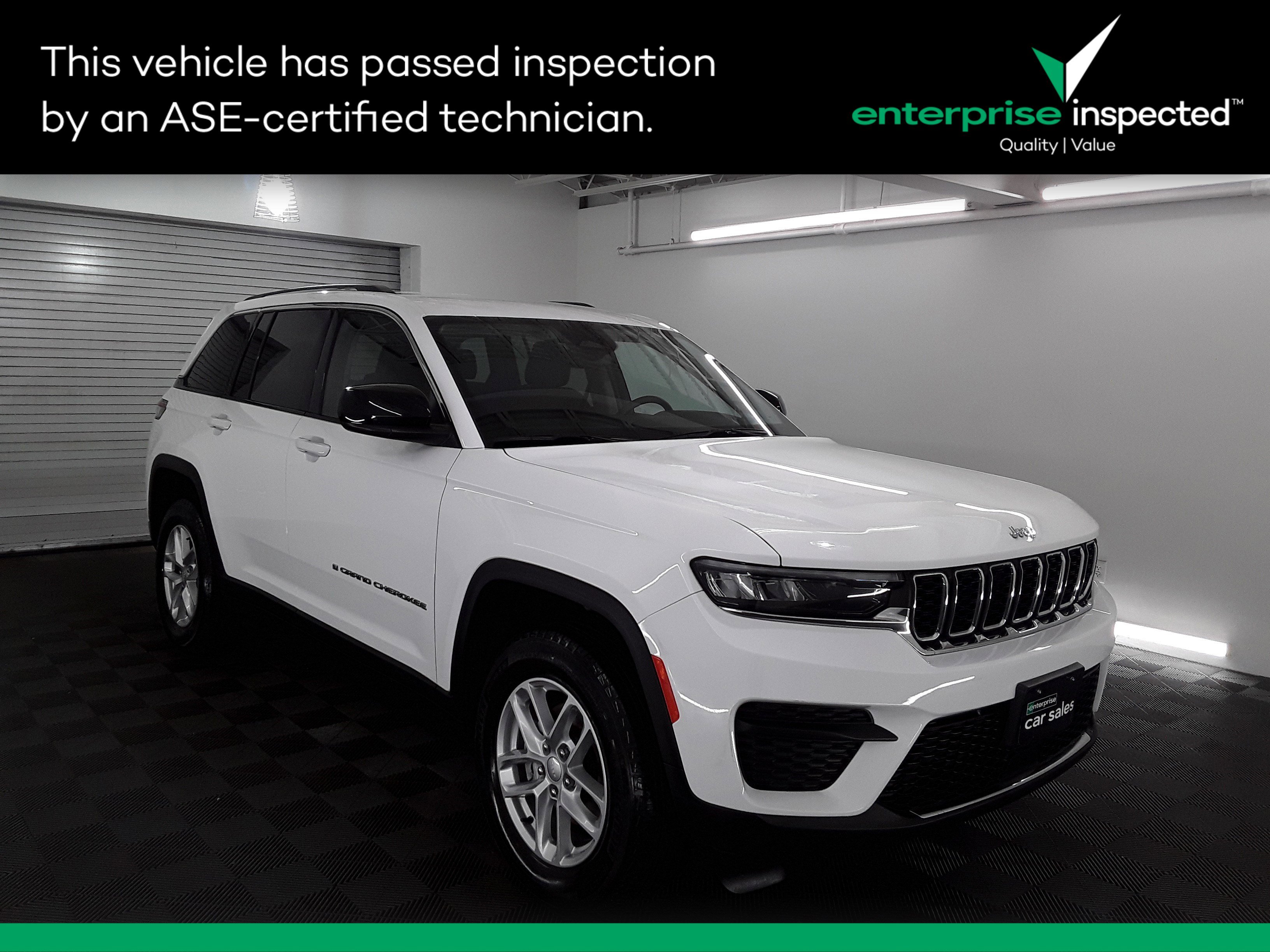 2023 Jeep Grand Cherokee Laredo 4x4