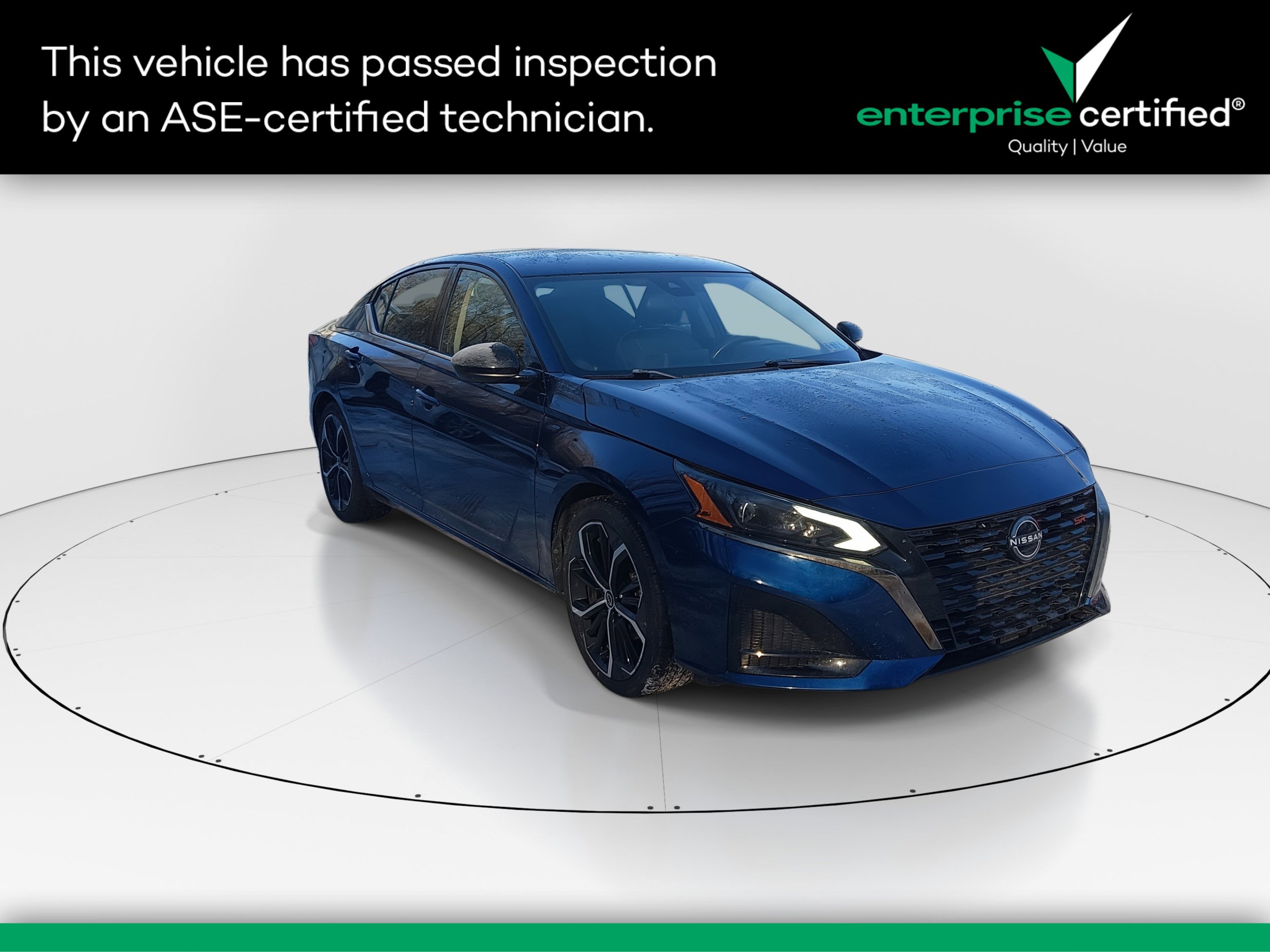 2024 Nissan Altima SR's photo