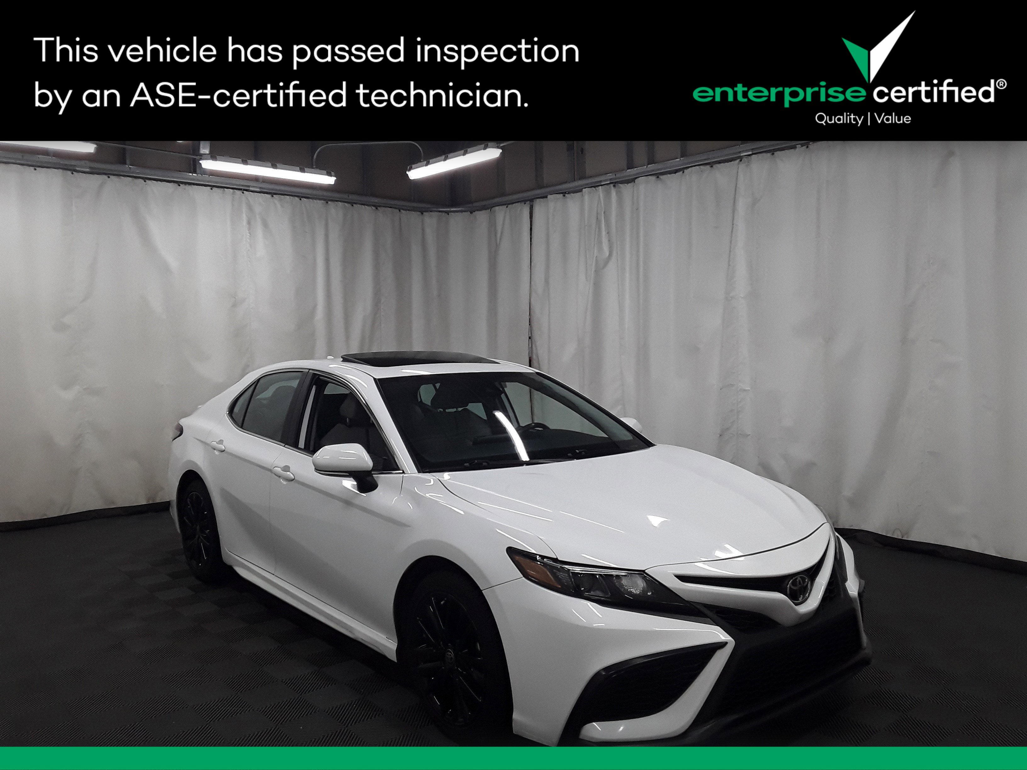 2023 Toyota Camry SE Auto