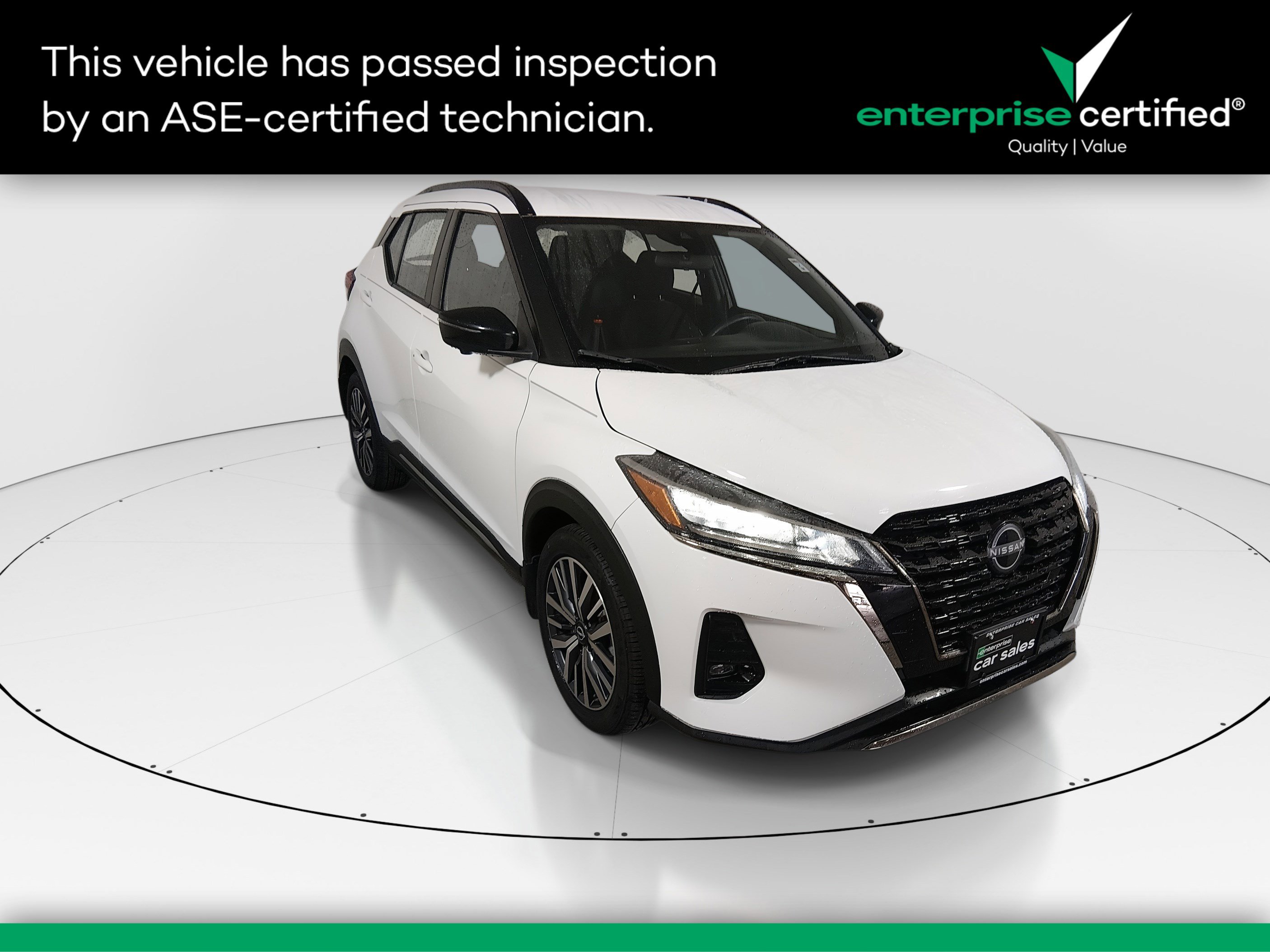 2023 Nissan Kicks SR