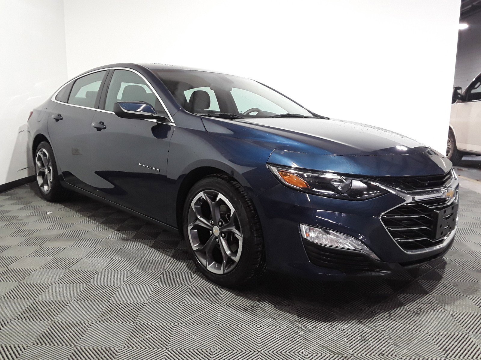 2022 Chevrolet Malibu 4dr Sdn LT