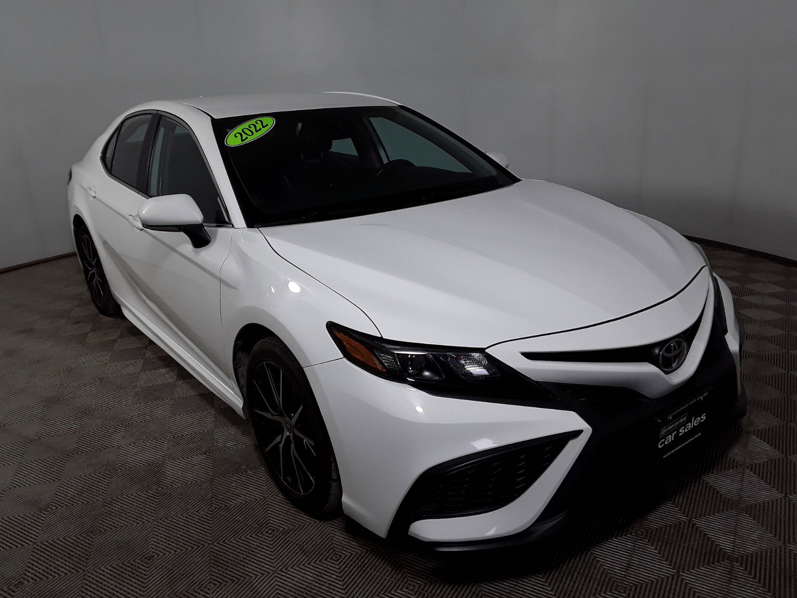 2022 Toyota Camry SE Auto