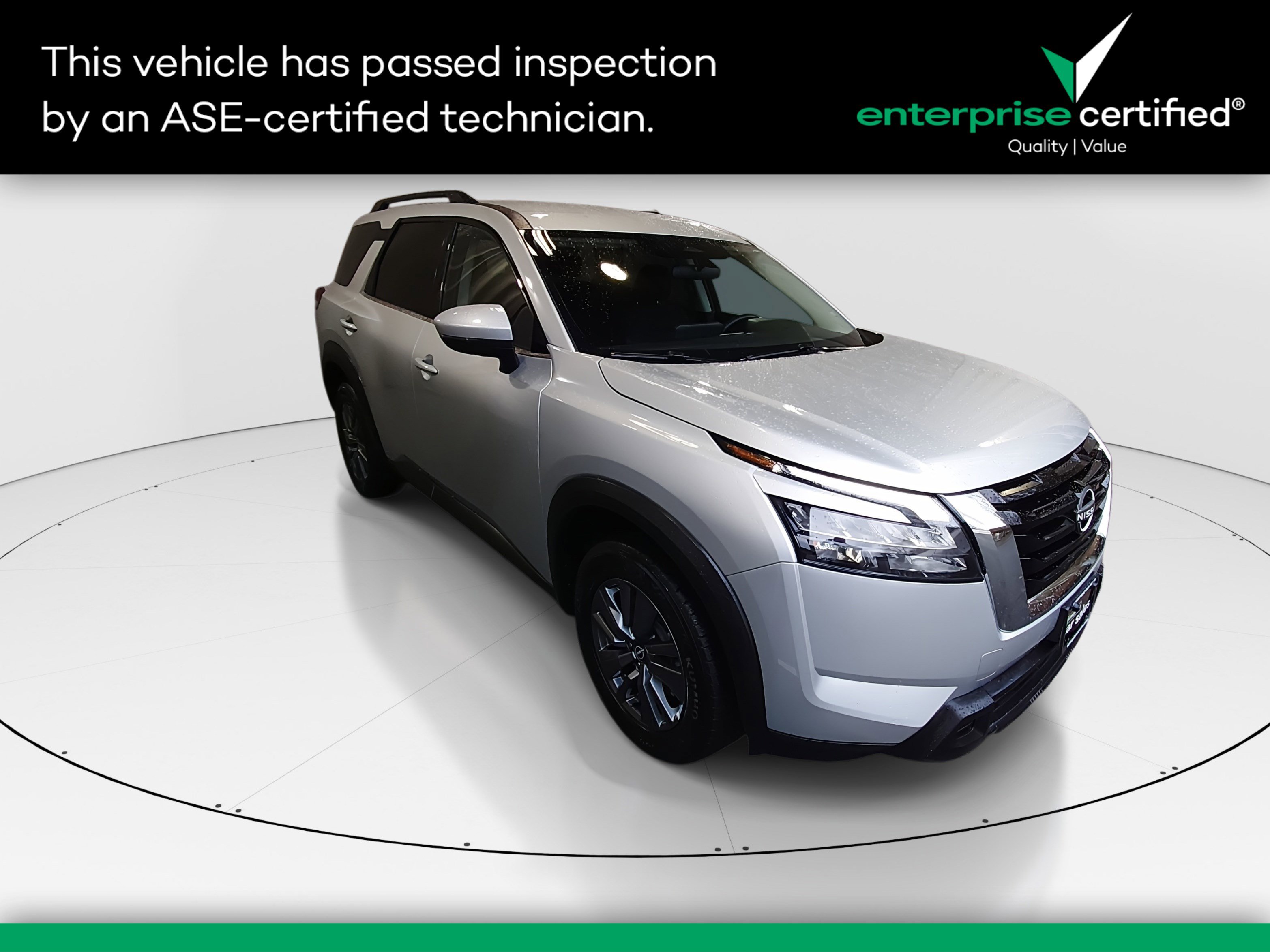 Used 2024 Nissan Pathfinder SV 4WD