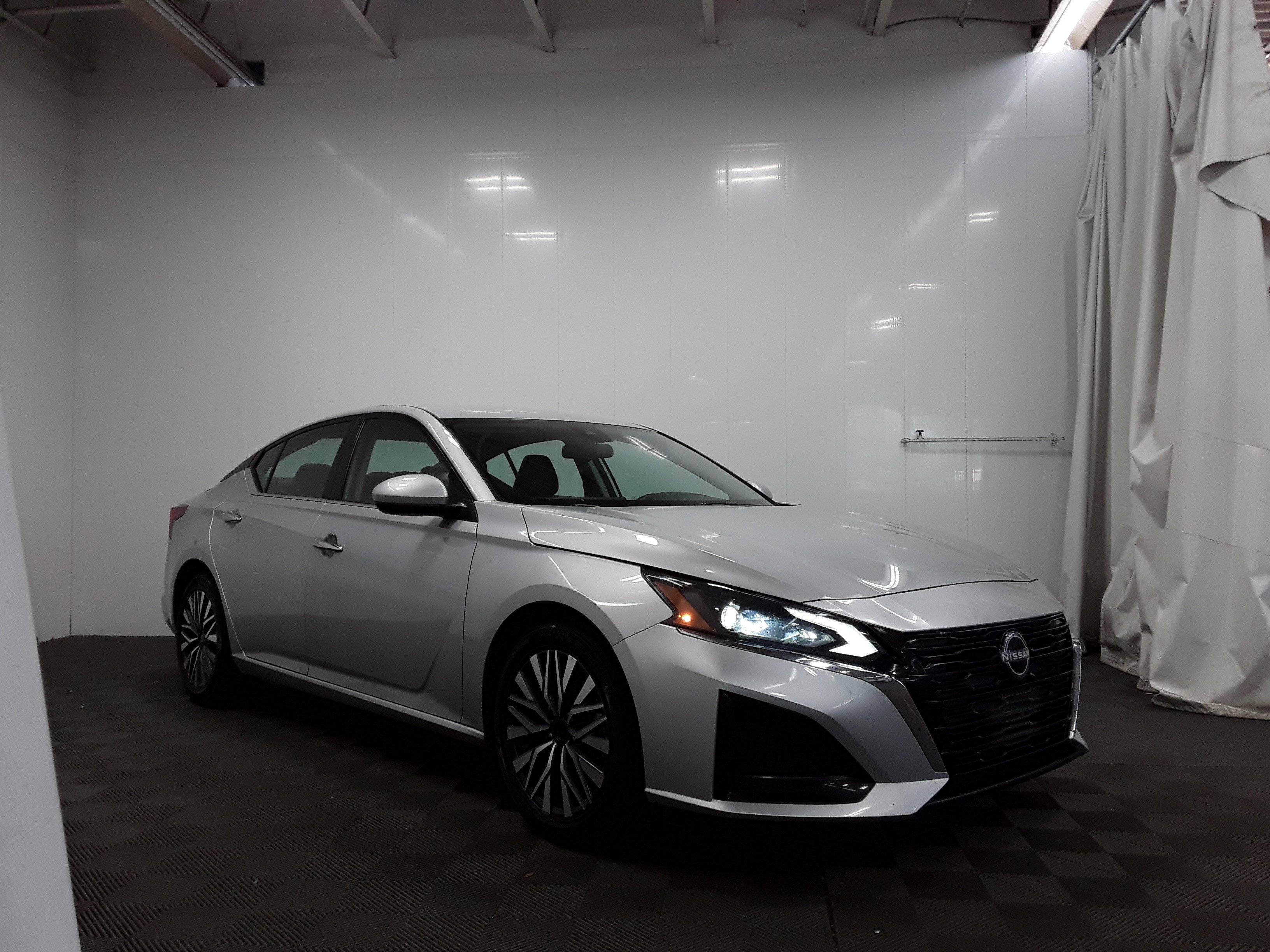 2023 Nissan Altima 2.5 SV Sedan