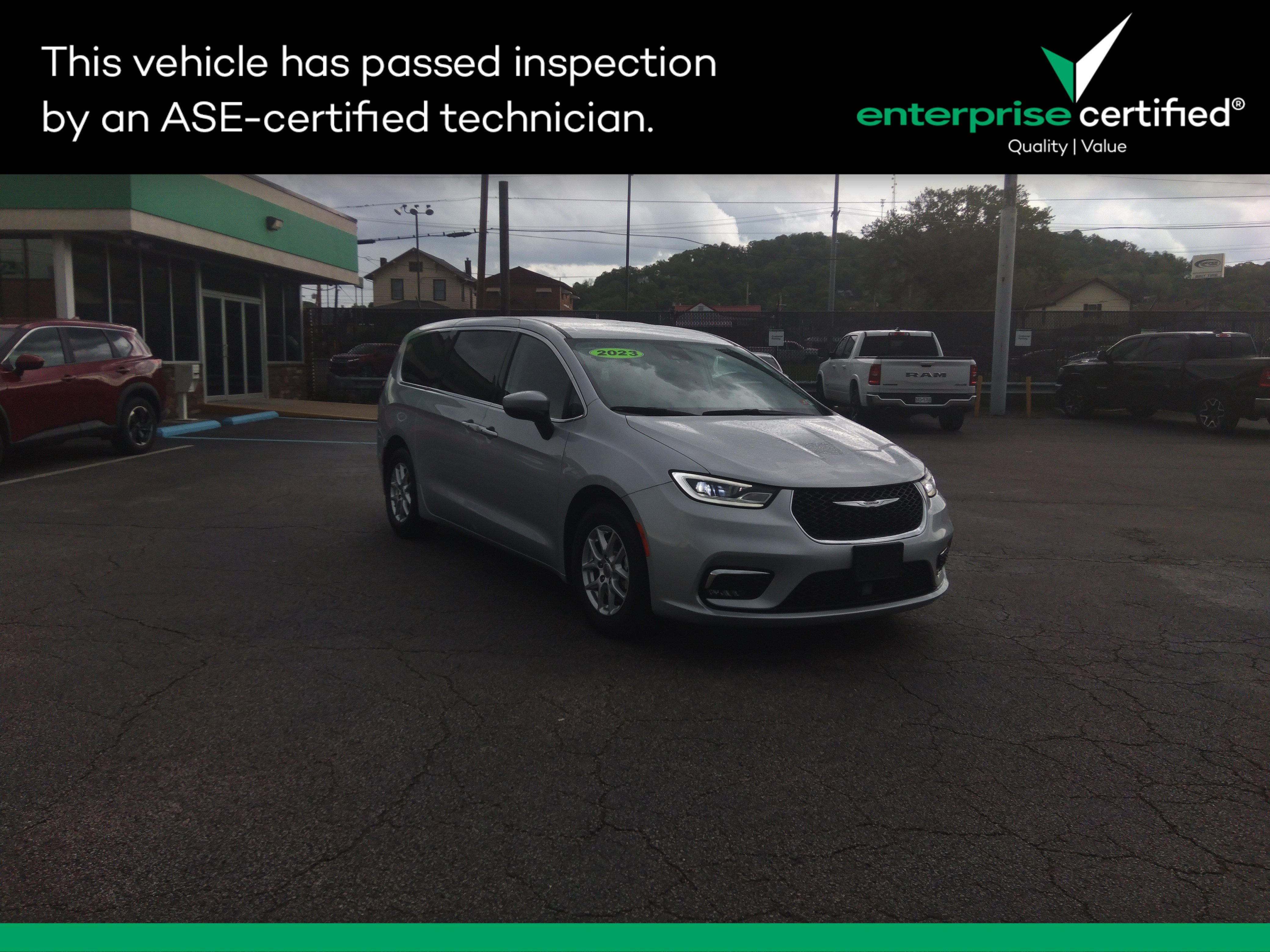 2023 Chrysler Pacifica Touring L FWD
