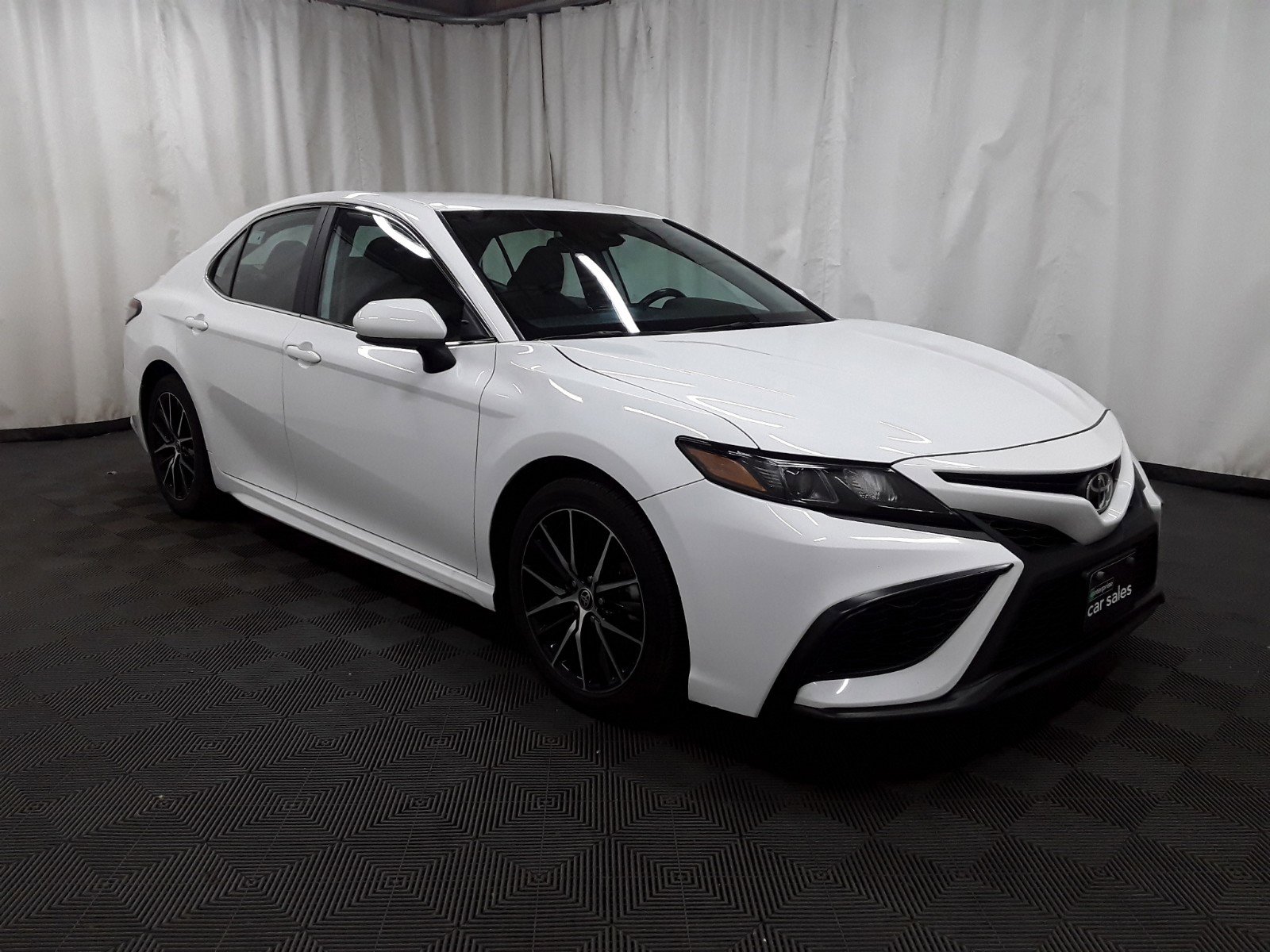 2021 Toyota Camry SE Auto