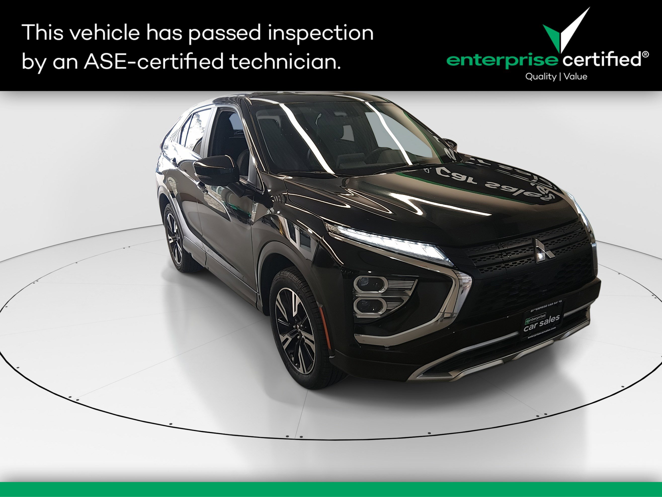 2024 Mitsubishi Eclipse Cross SE's photo