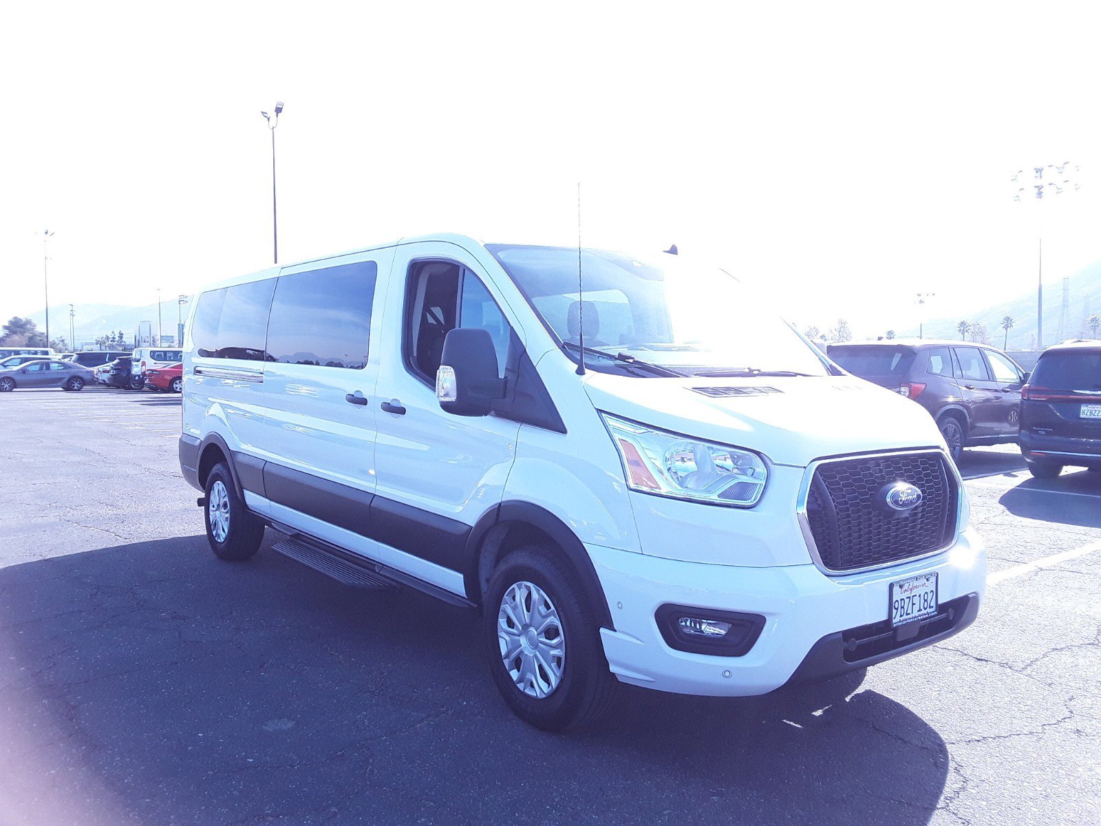 2022 Ford Transit Passenger Wagon T-350 148