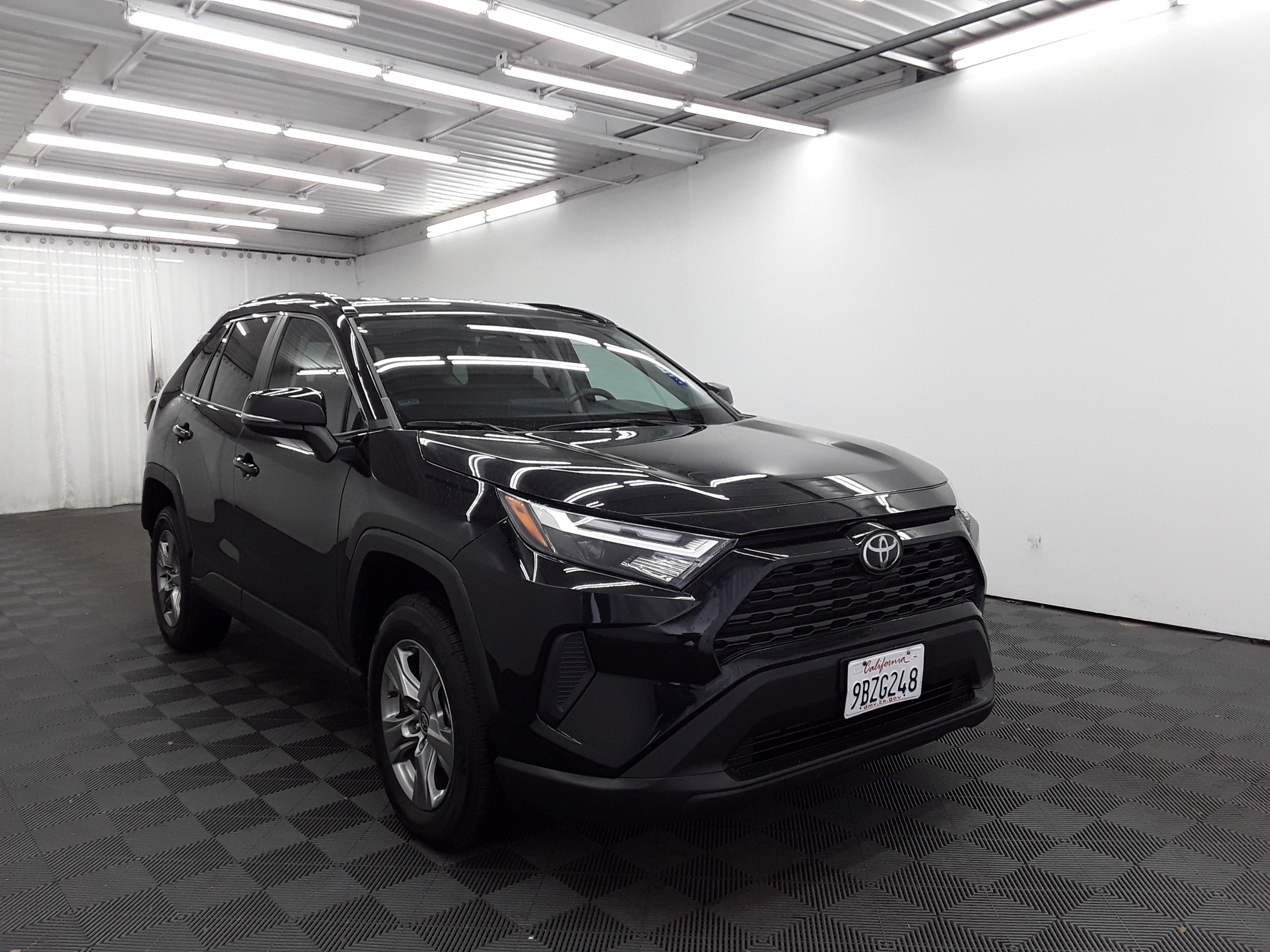 2022 Toyota RAV4 XLE FWD