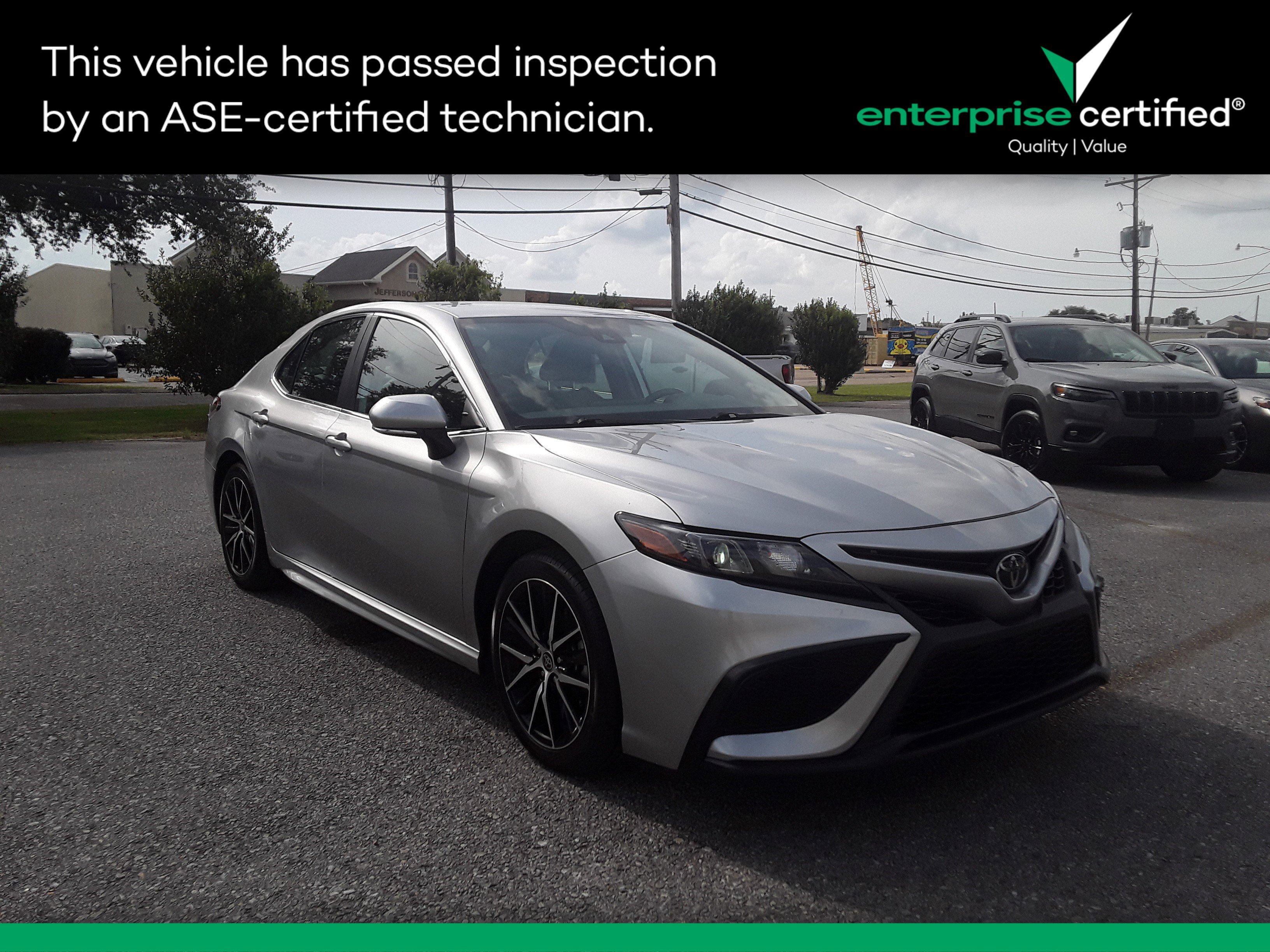 2023 Toyota Camry SE Auto