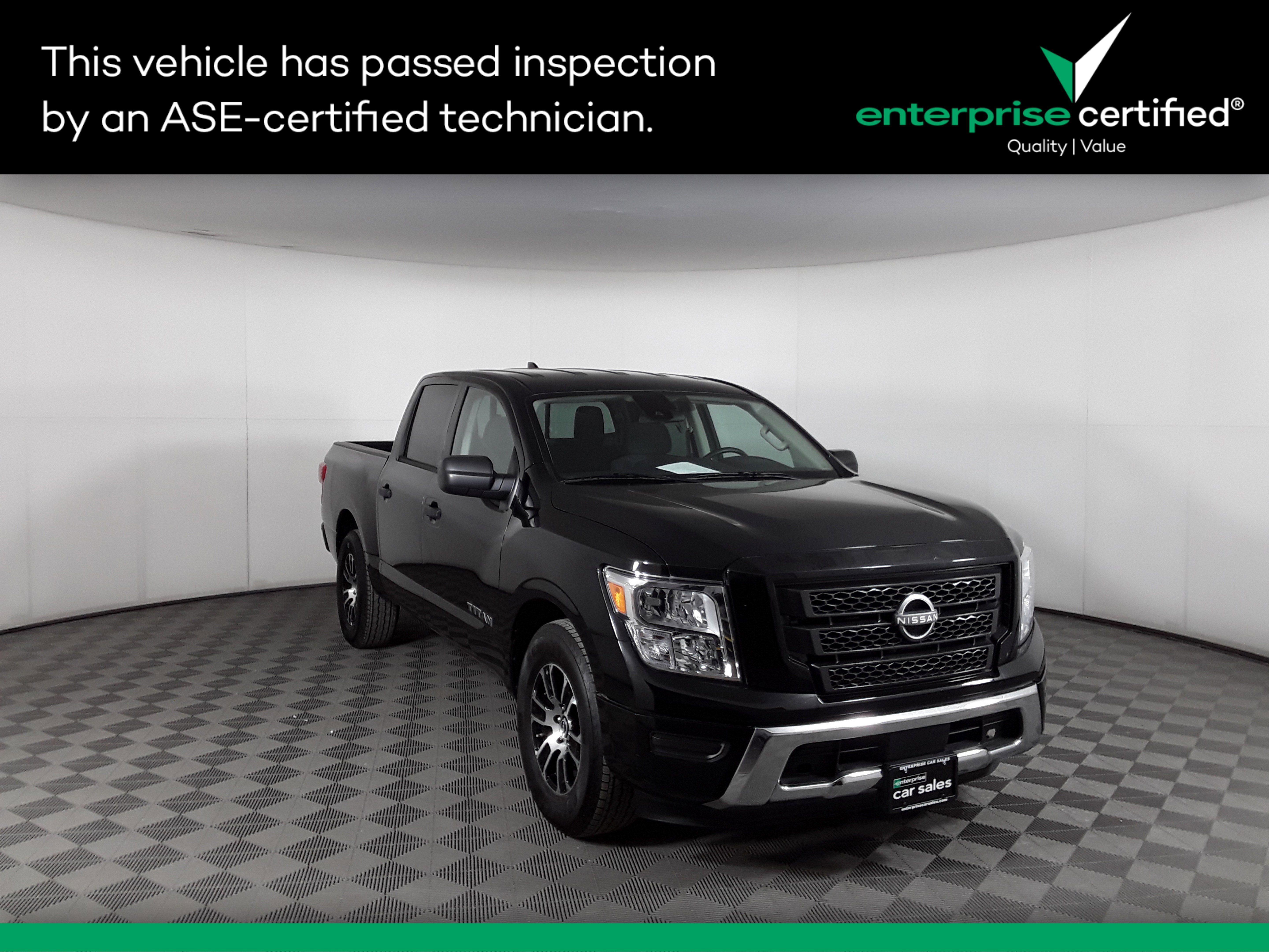 Used 2024 Nissan Titan 4x2 Crew Cab SV