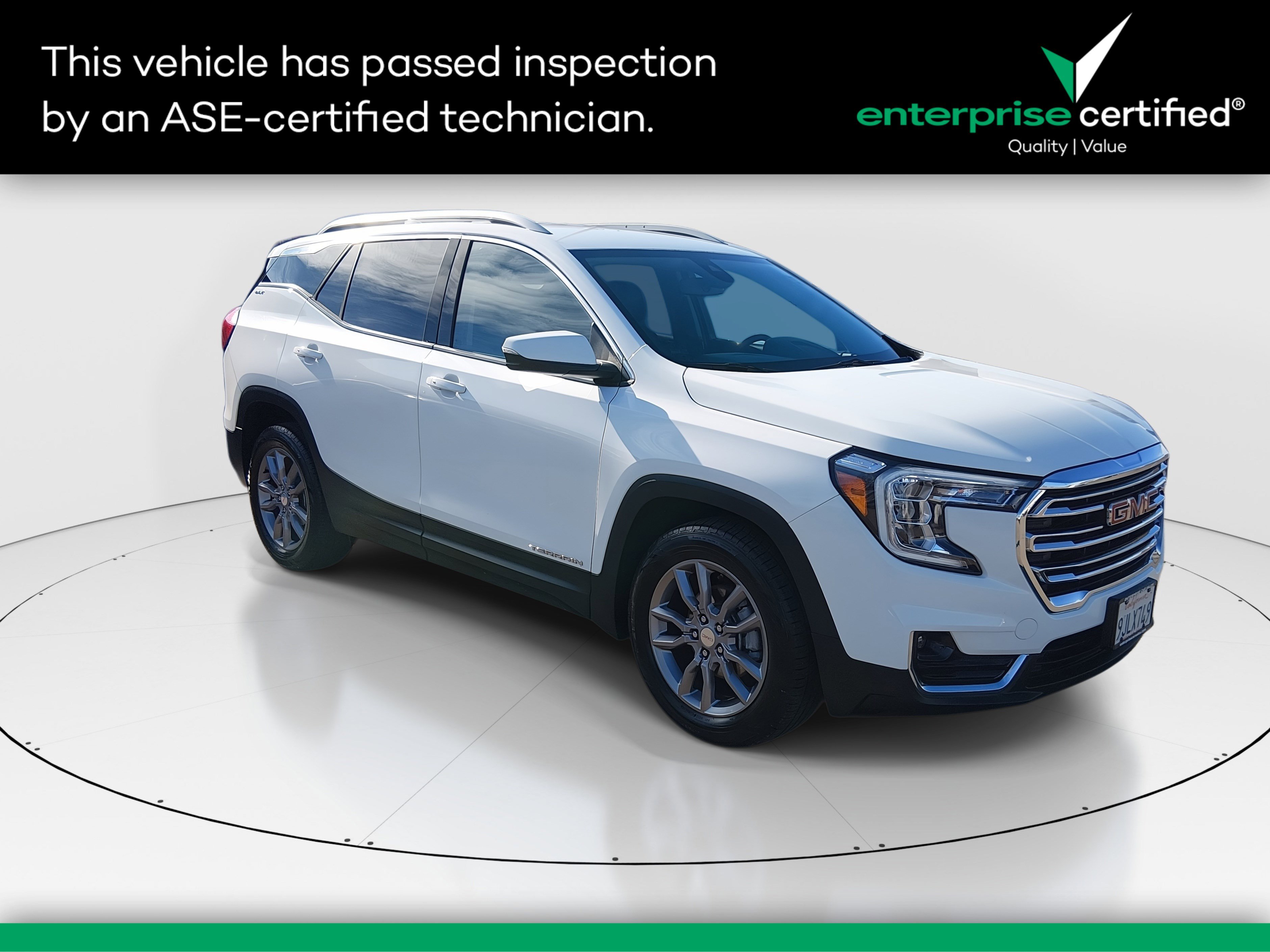 2024 GMC Terrain SLT's photo