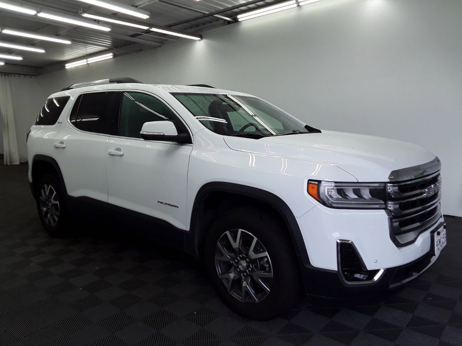 2023 GMC Acadia AWD 4dr SLT