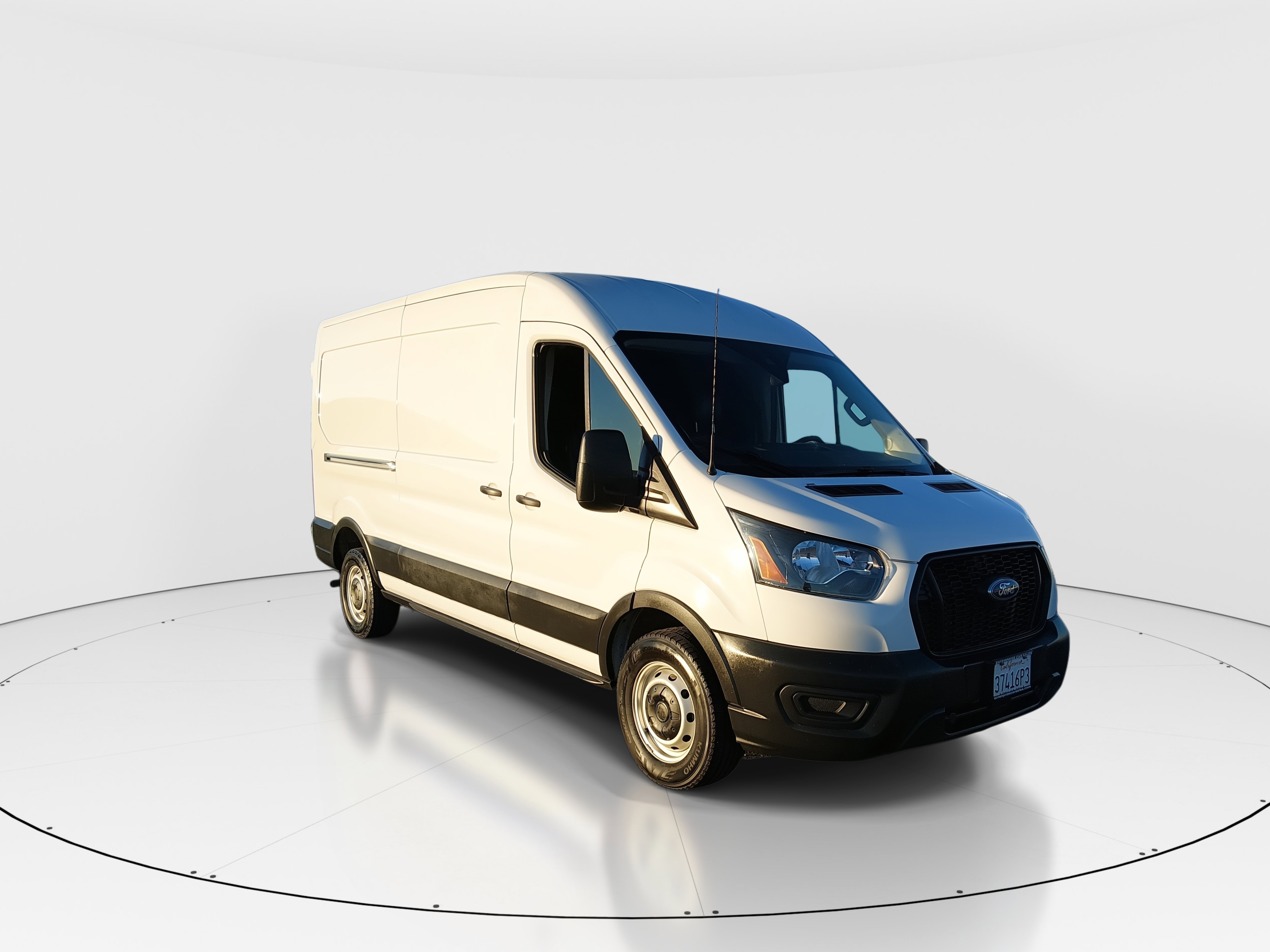 Used 2023 Ford Transit Cargo Van T-250 148" Med Rf 9070 GVWR RWD