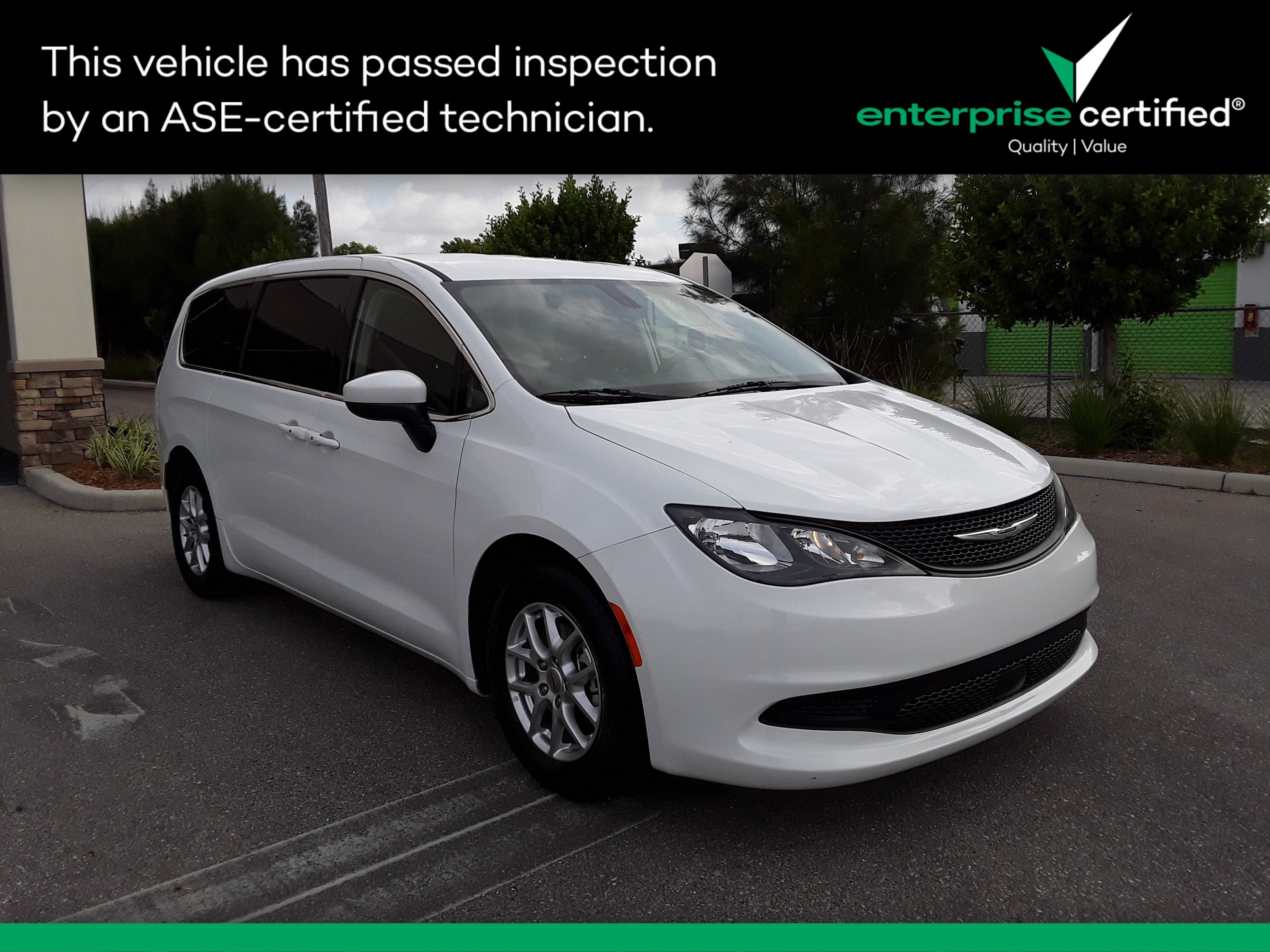 Used 2022 Chrysler Voyager LX FWD