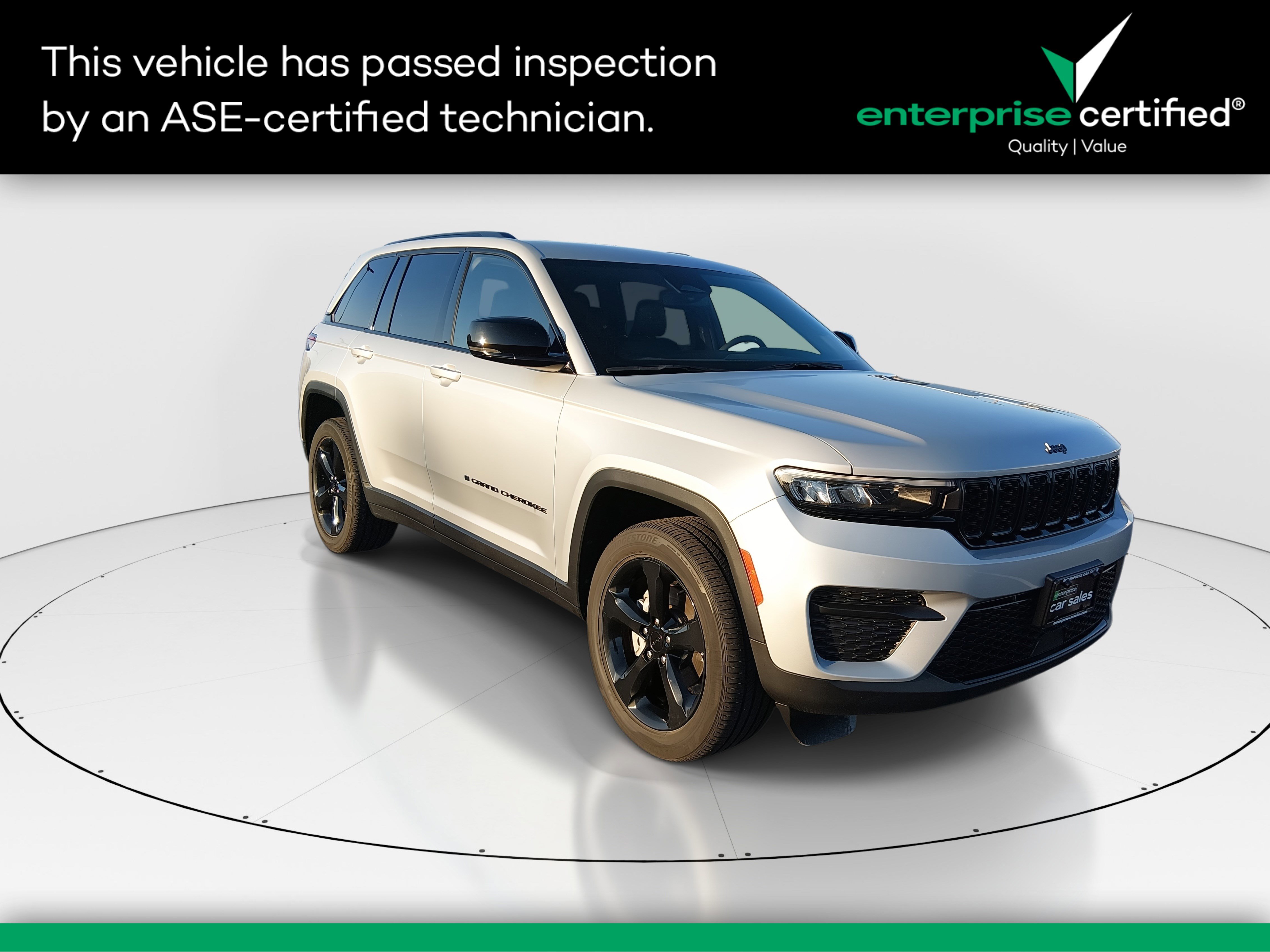 2023 Jeep Grand Cherokee Altitude's photo