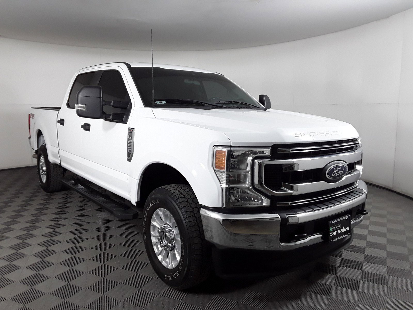 2022 Ford Super Duty F-250 SRW XL 4WD Crew Cab 6.75' Box