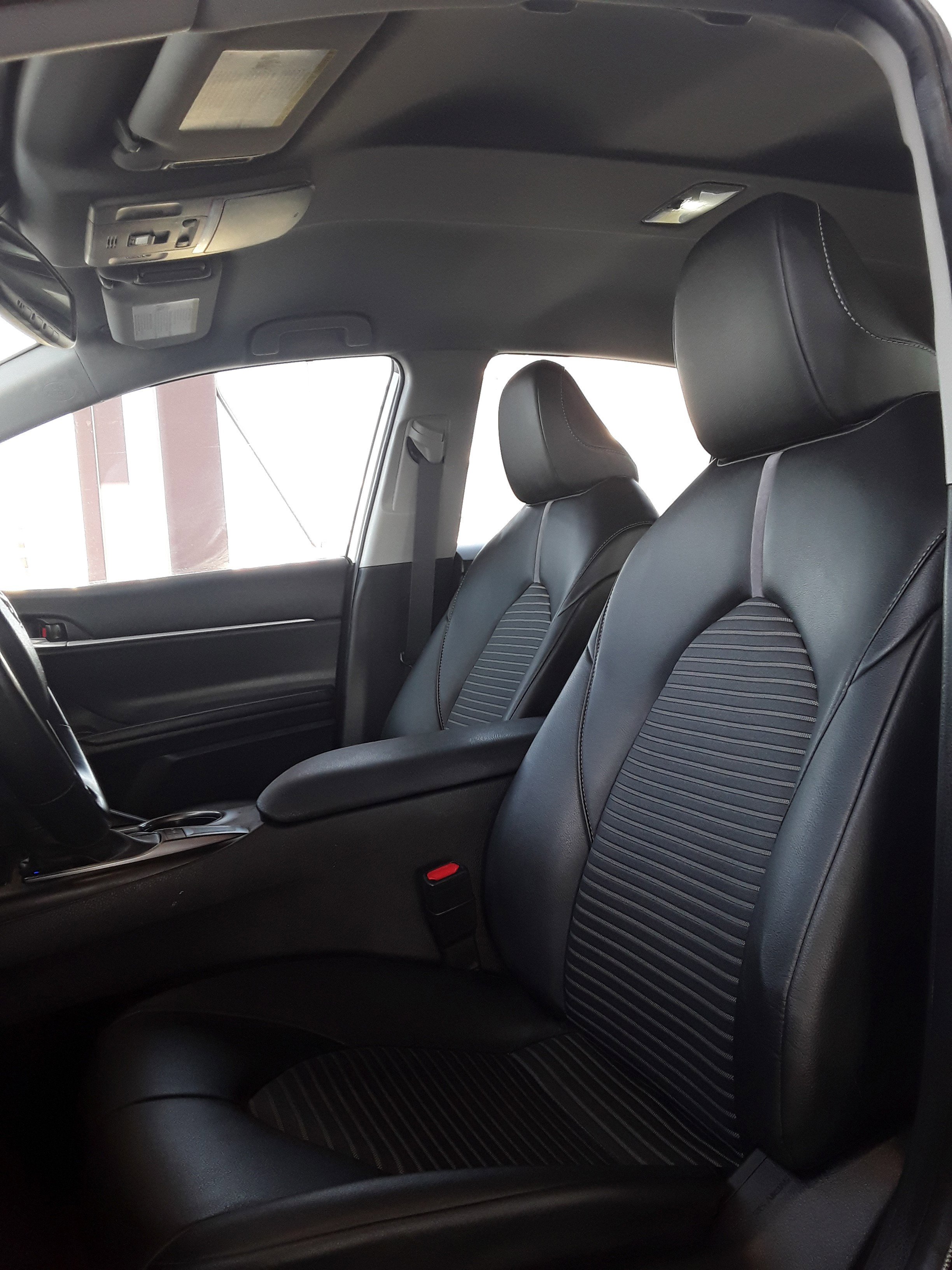 Image 6 of Used 2023 Toyota Camry SE Auto