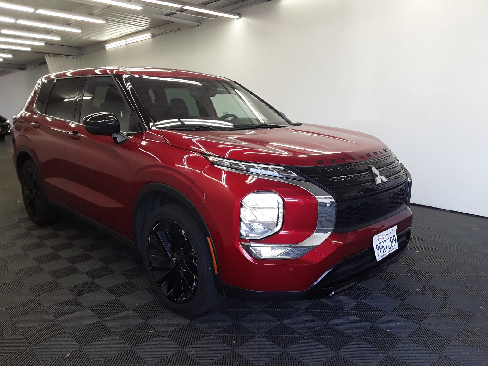 Used 2023 Mitsubishi Outlander SE Black Edition FWD