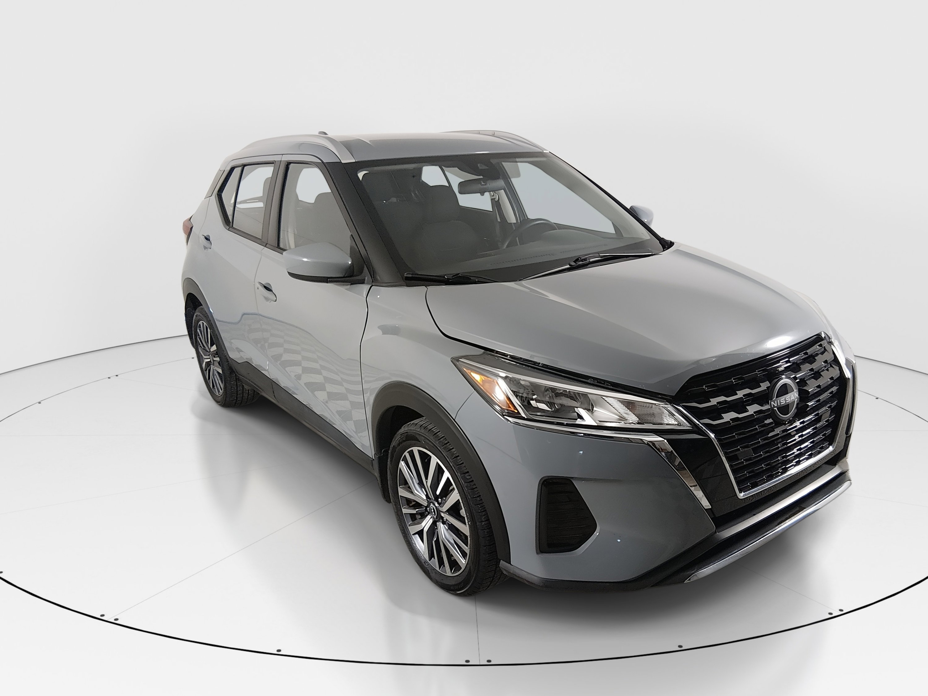 2023 Nissan Kicks SV's photo
