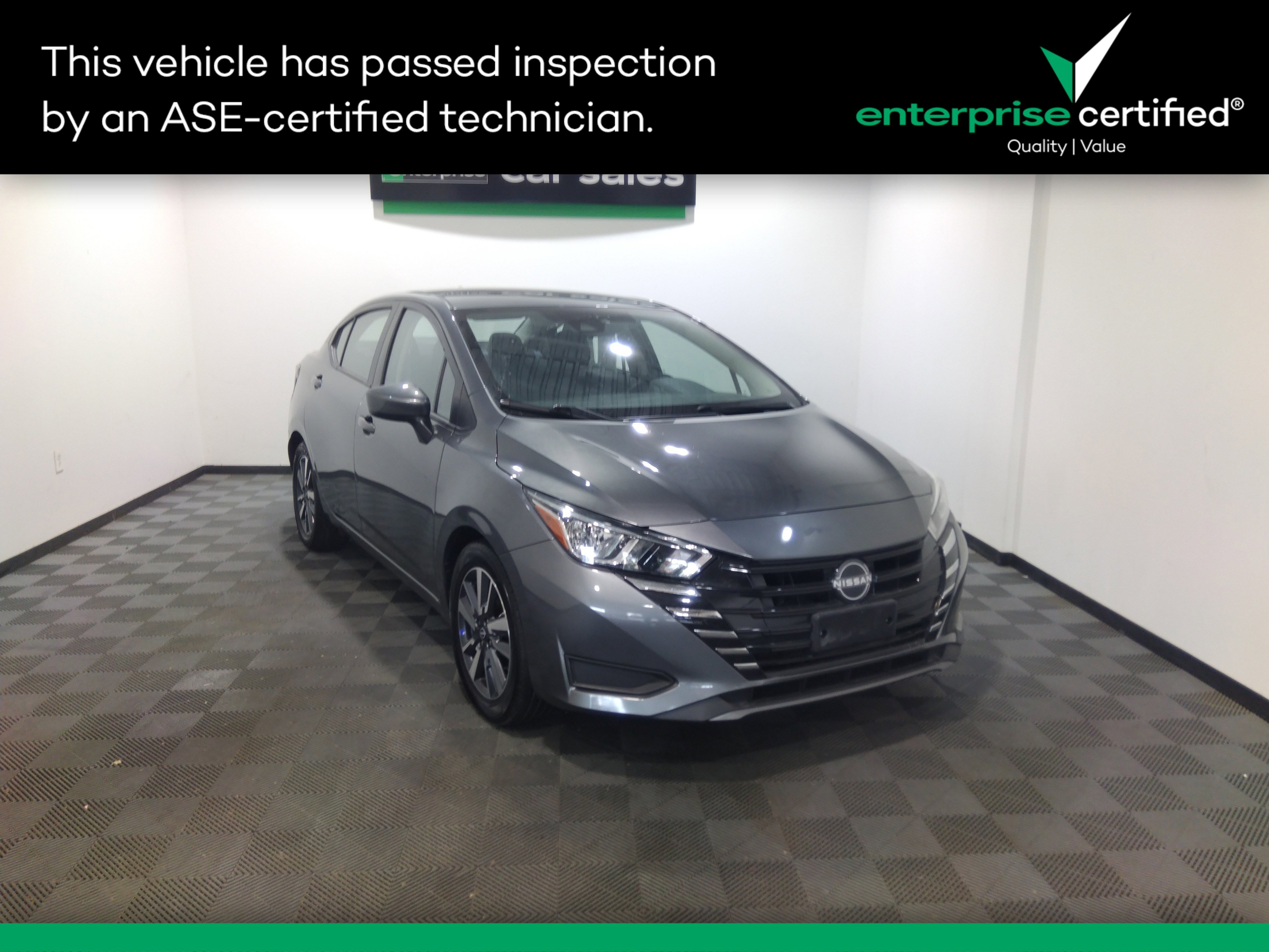 2023 Nissan Versa SV CVT