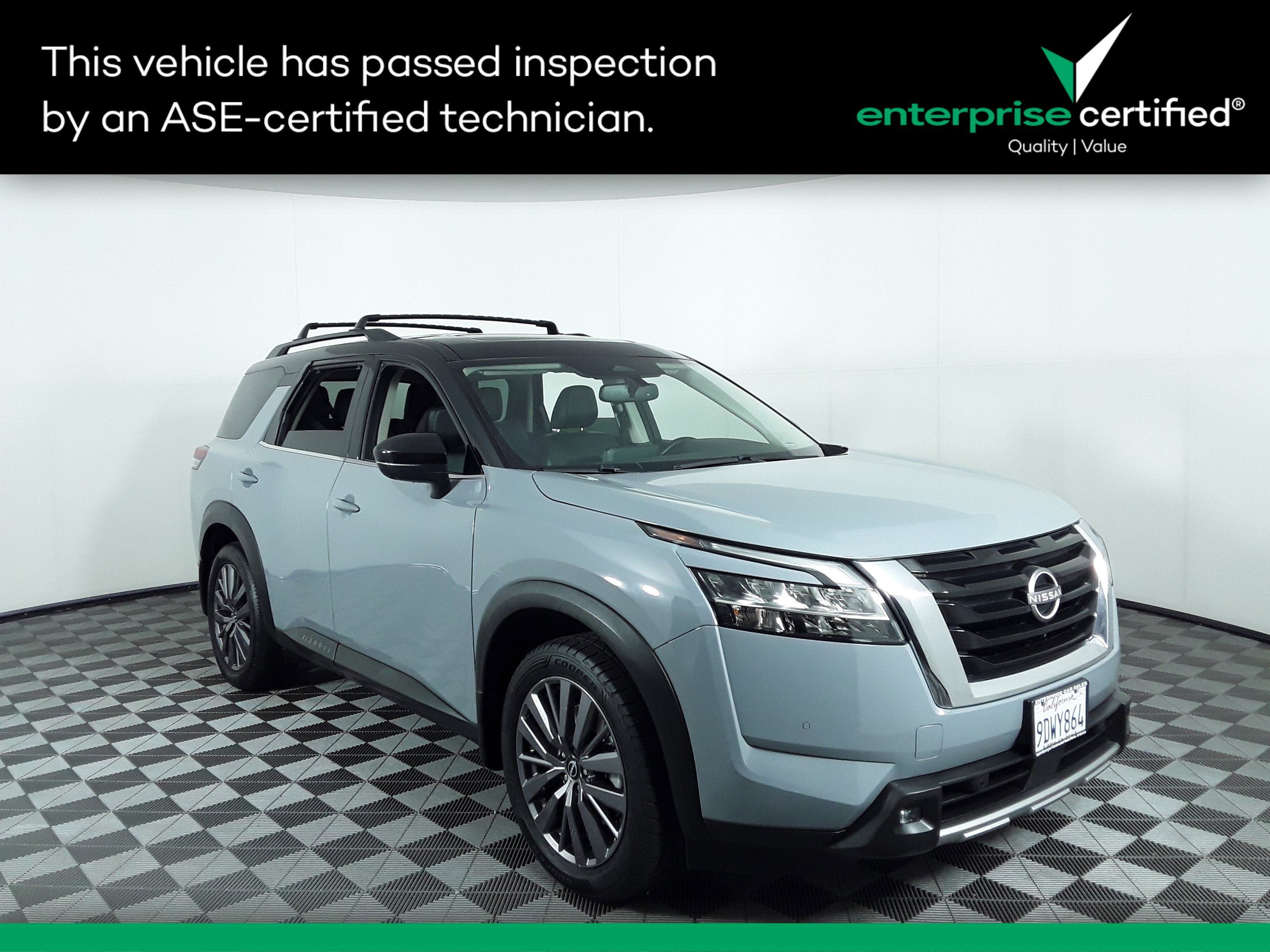 Used 2022 Nissan Pathfinder SL 2WD