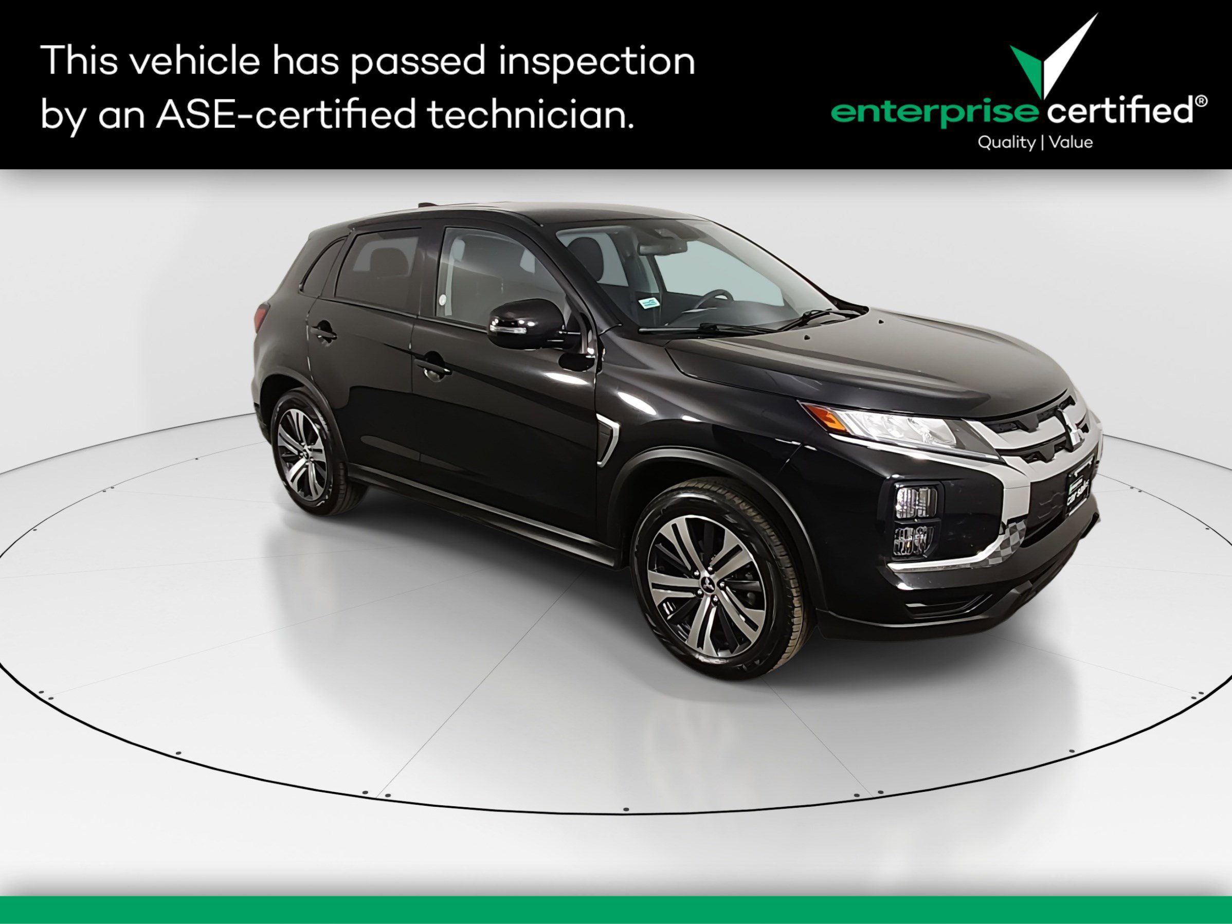 2025 Mitsubishi Outlander Sport SE's photo