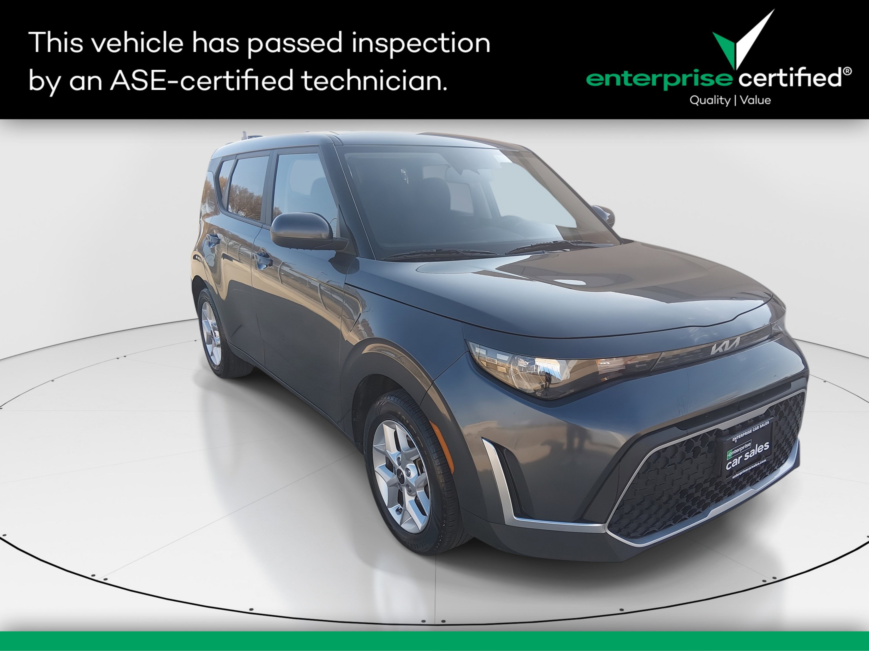 2023 Kia Soul LX's photo