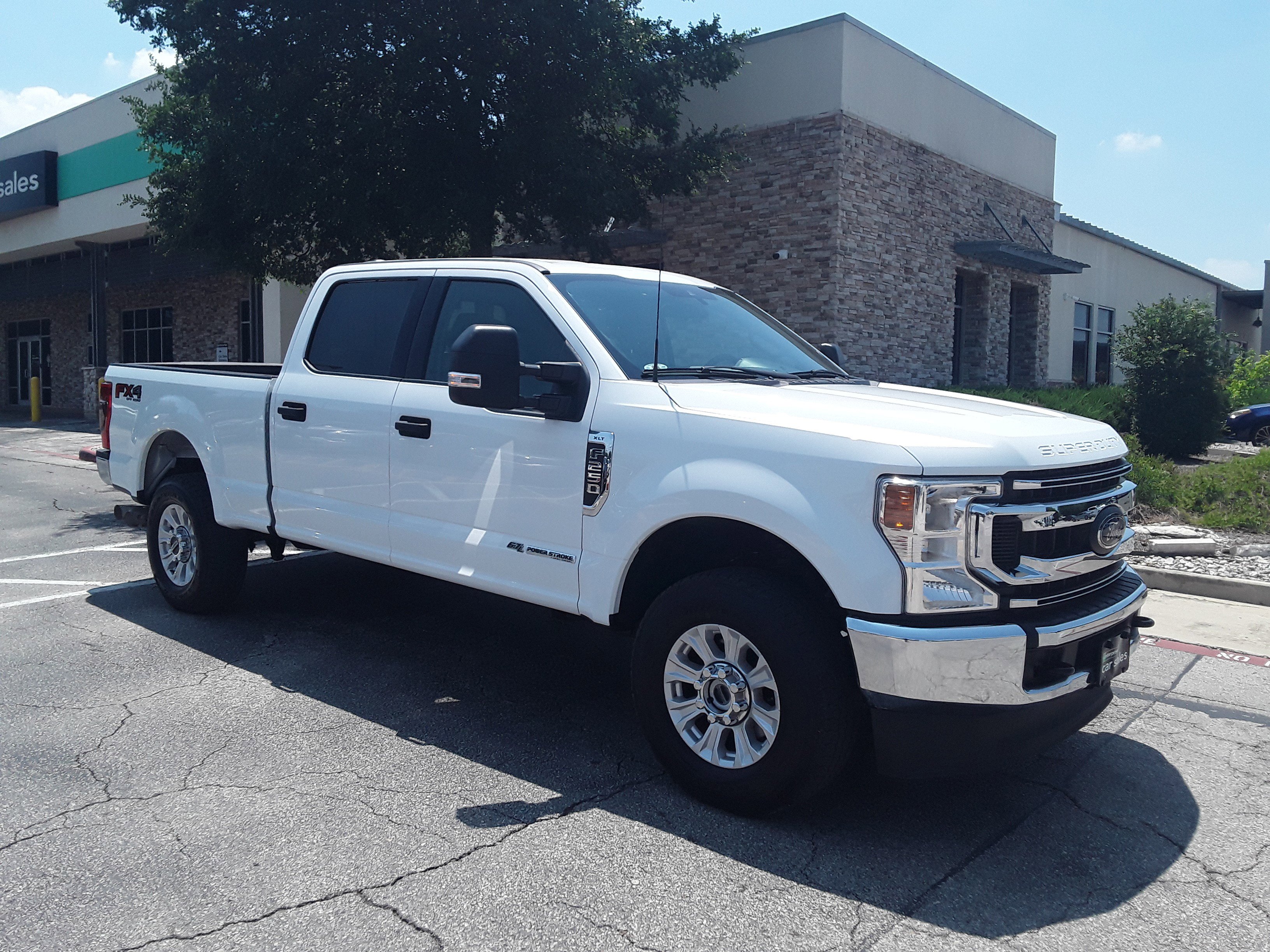 2022 Ford Super Duty F-250 SRW XLT 4WD Crew Cab 6.75' Box