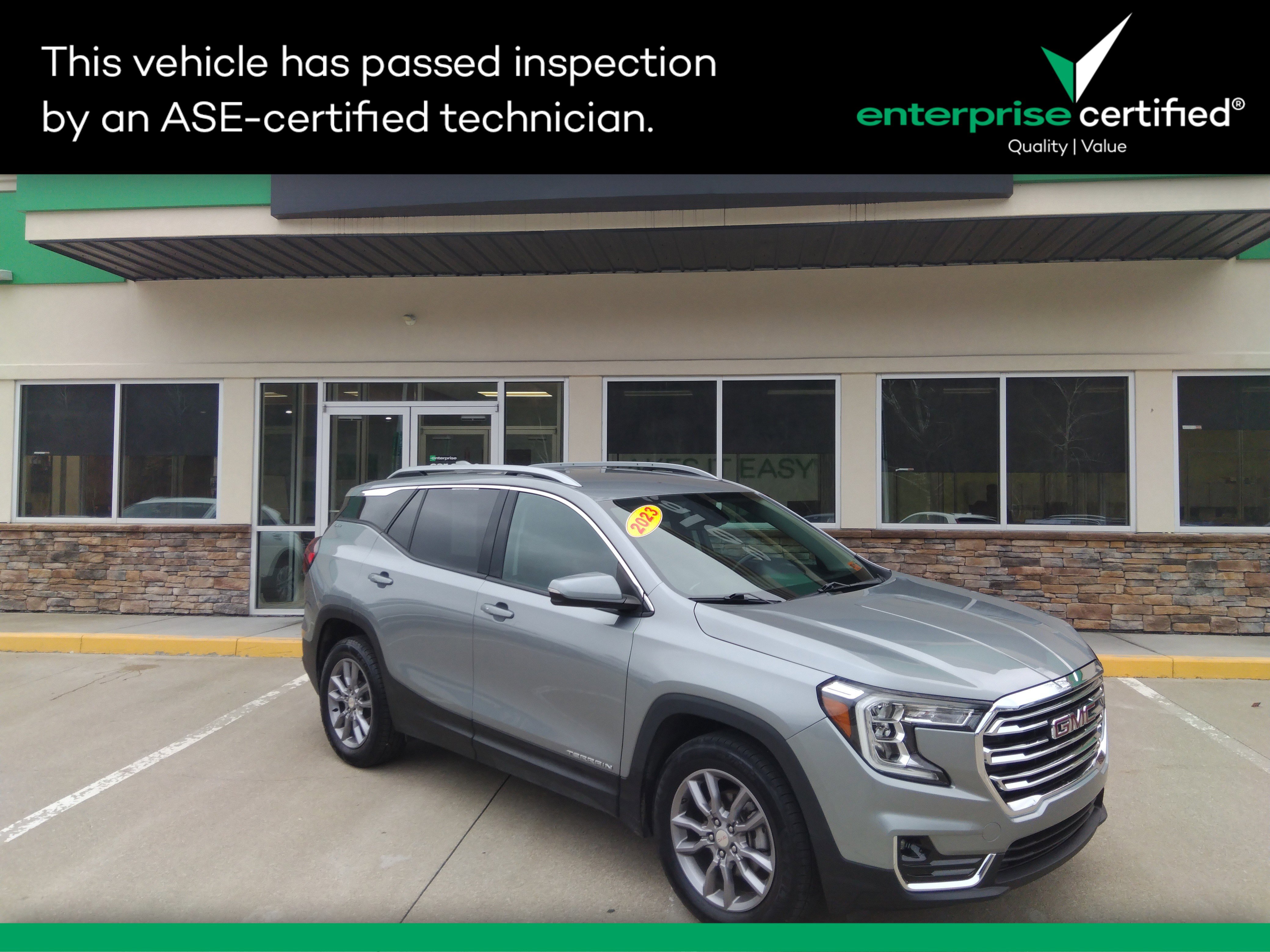 2023 GMC Terrain SLT's photo