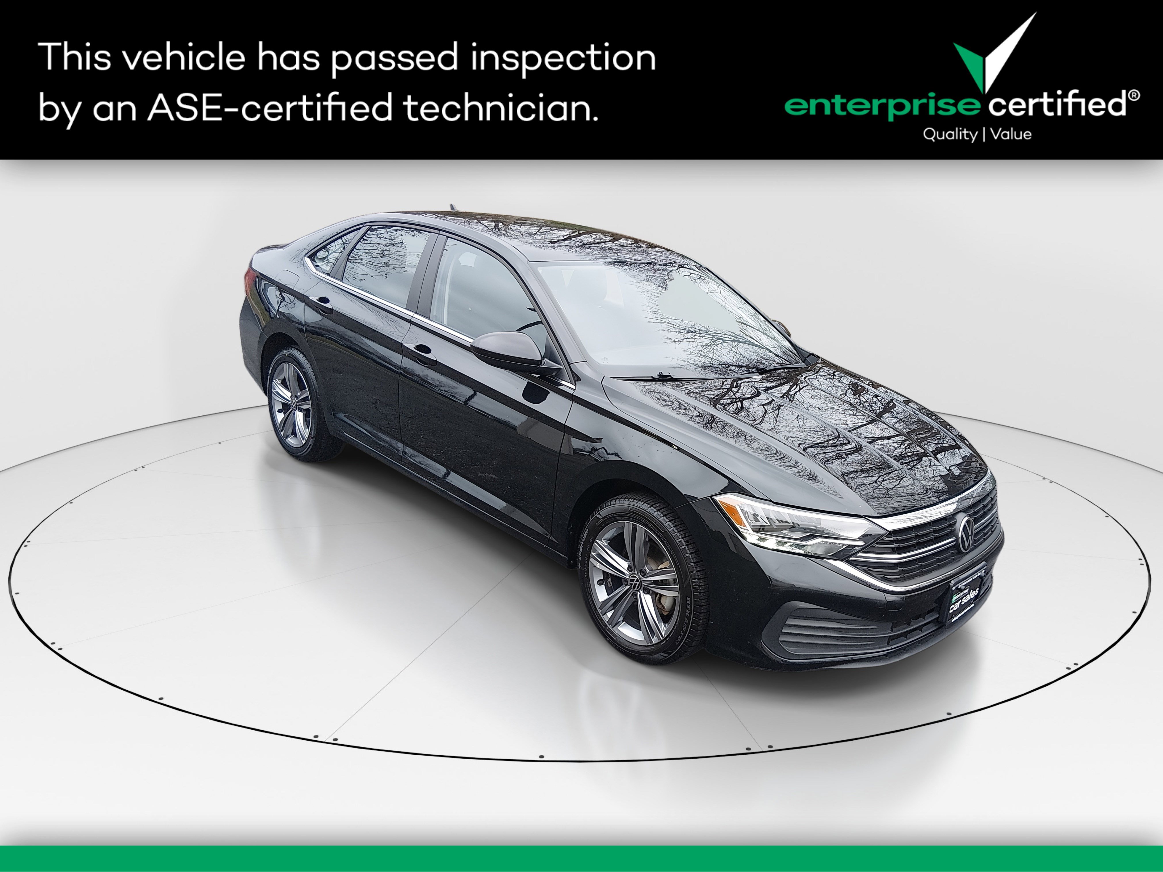 2024 Volkswagen Jetta SE's photo