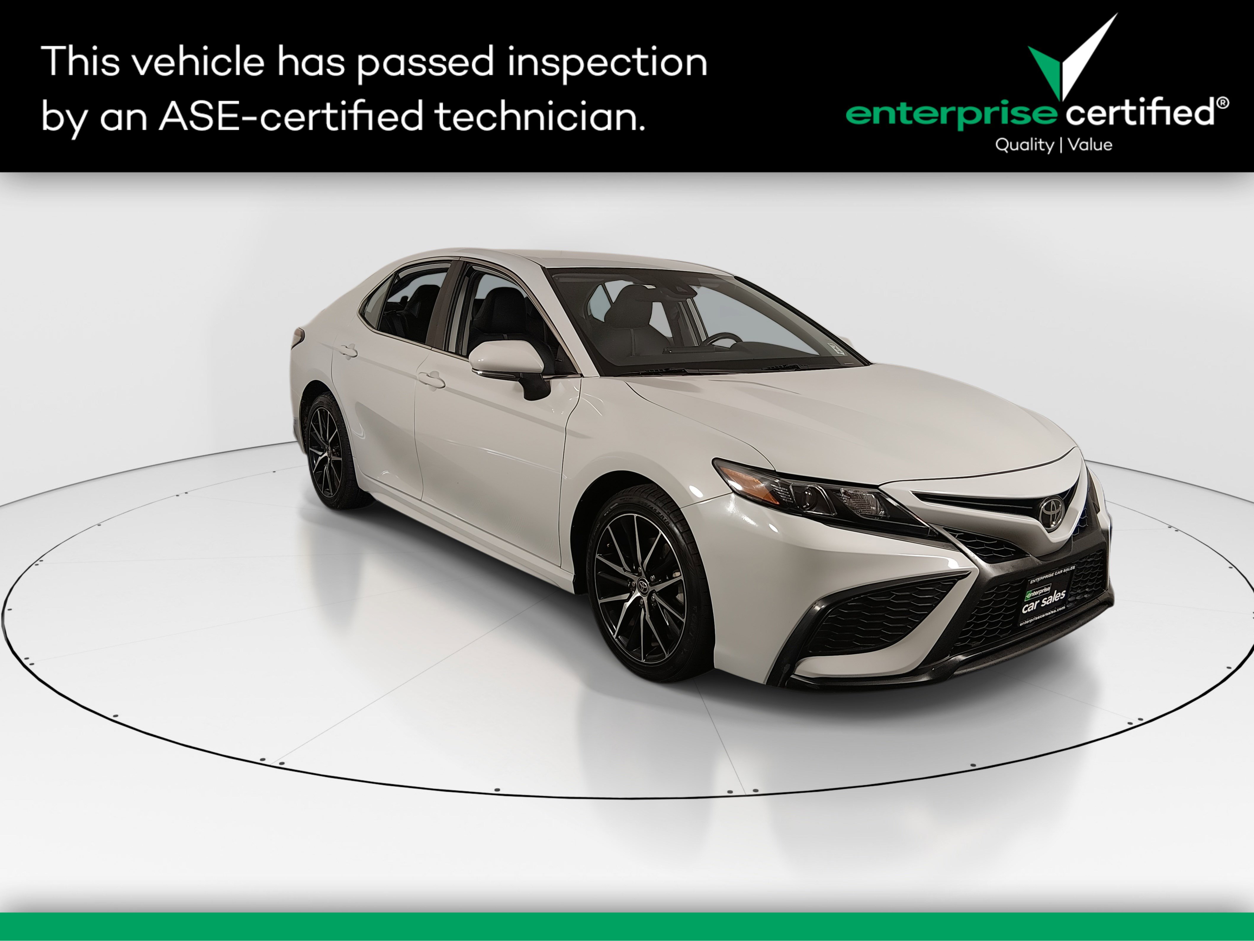 Used 2023 Toyota Camry SE Auto