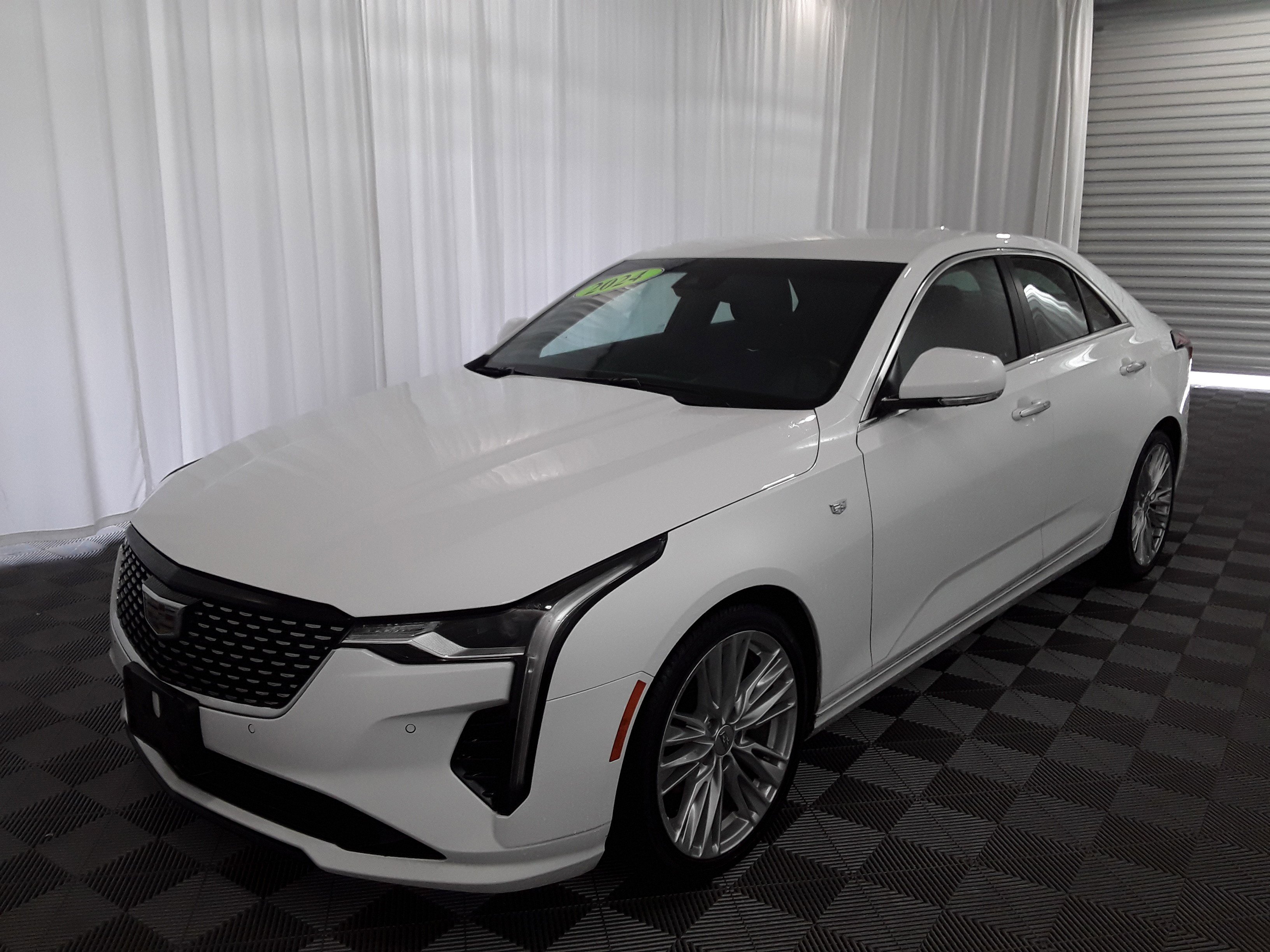 2024 Cadillac CT4 4dr Sdn Premium Luxury