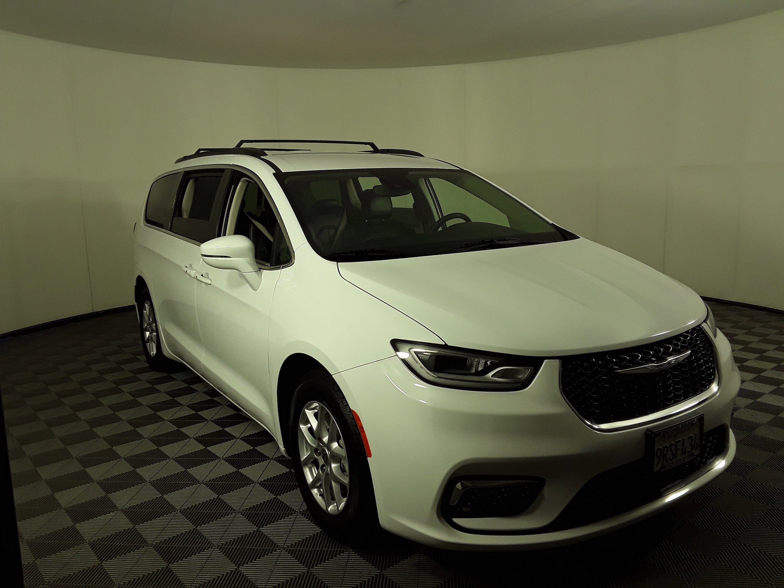 Used 2022 Chrysler Pacifica Touring L FWD