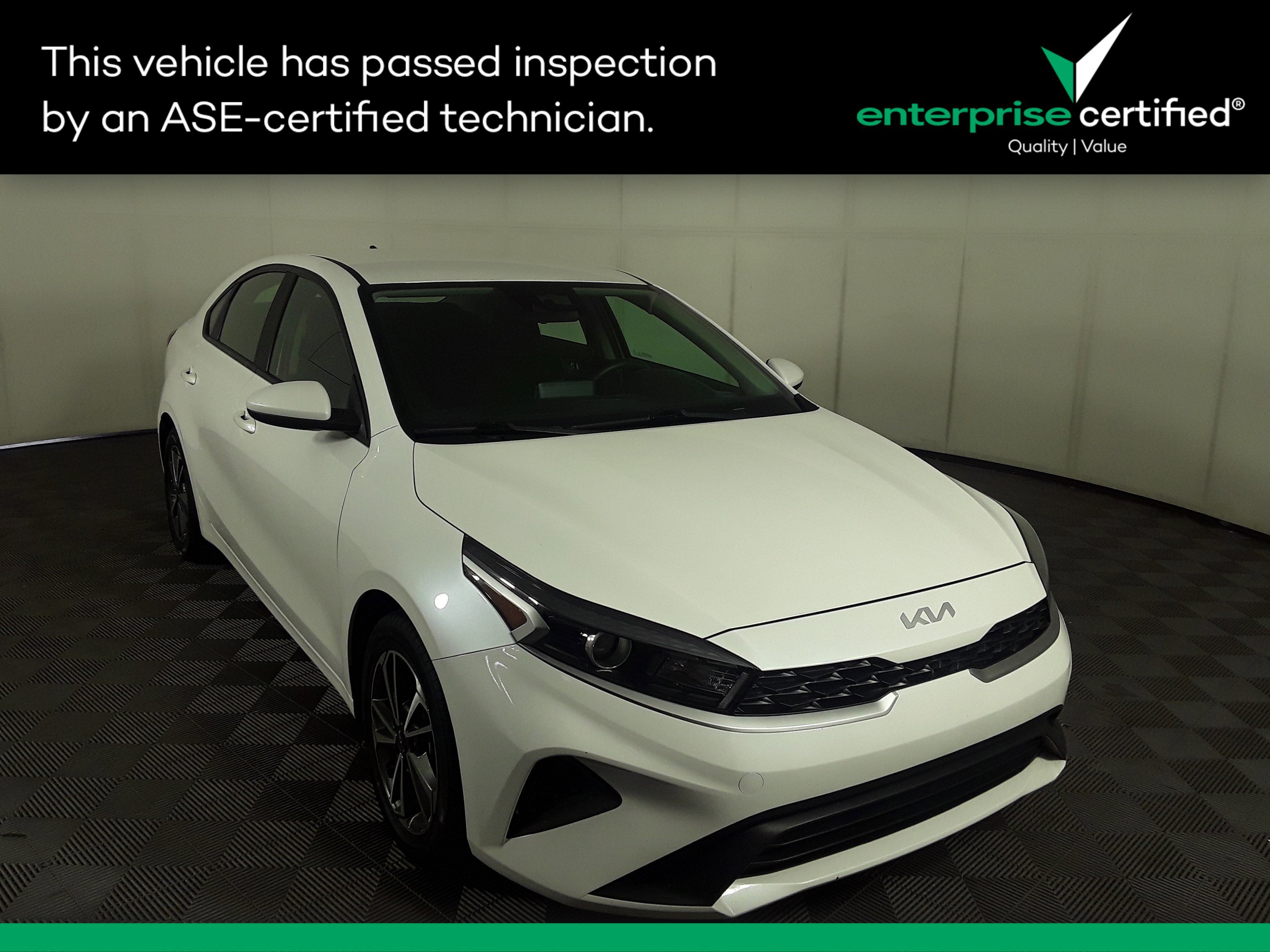 Used 2023 Kia Forte LXS IVT