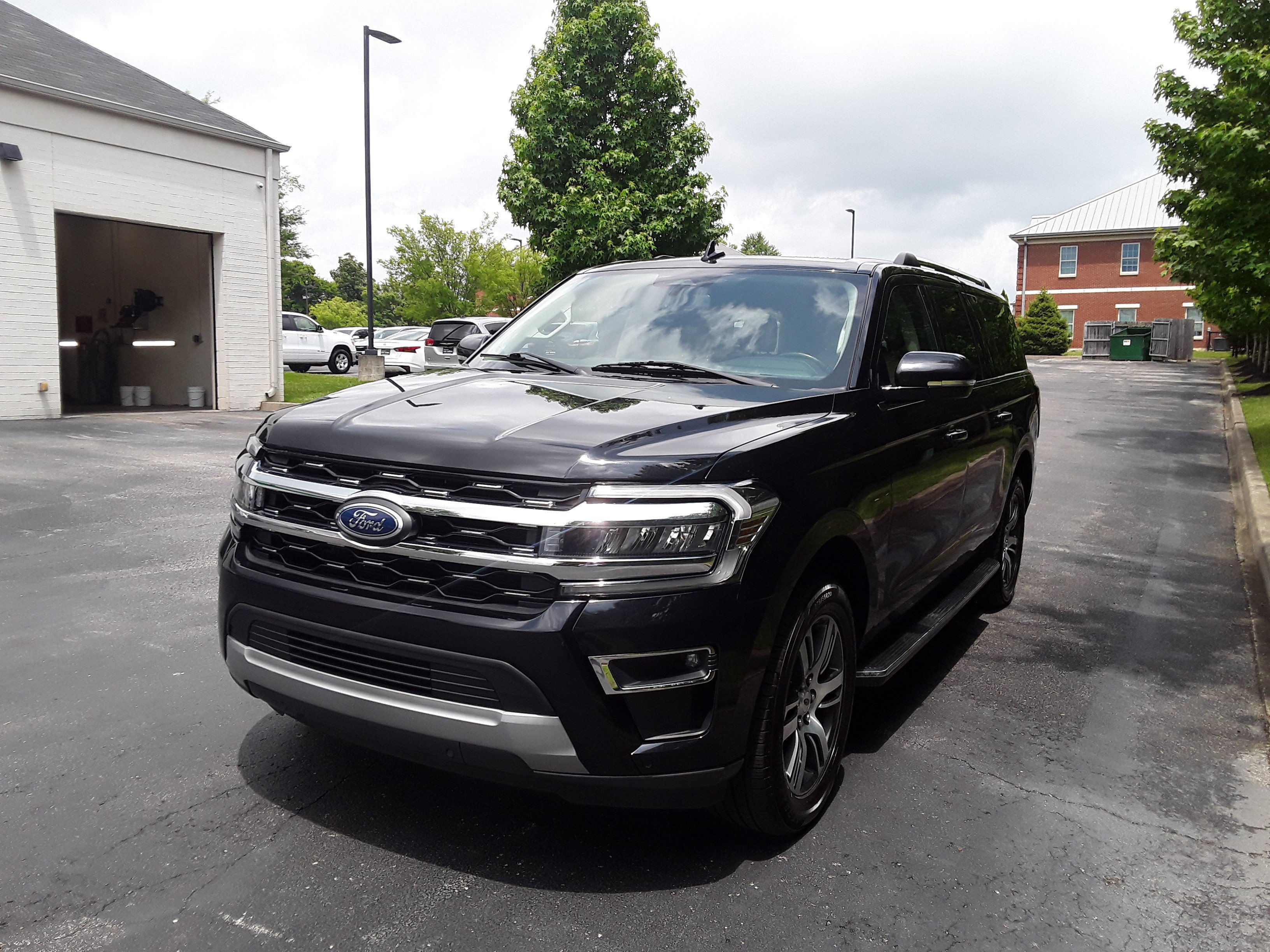 Image 6 of Used 2022 Ford Expedition Max Limited 4x2