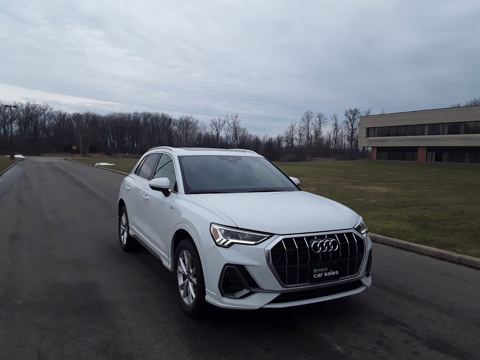 2023 Audi Q3 S line Premium 45 TFSI quattro