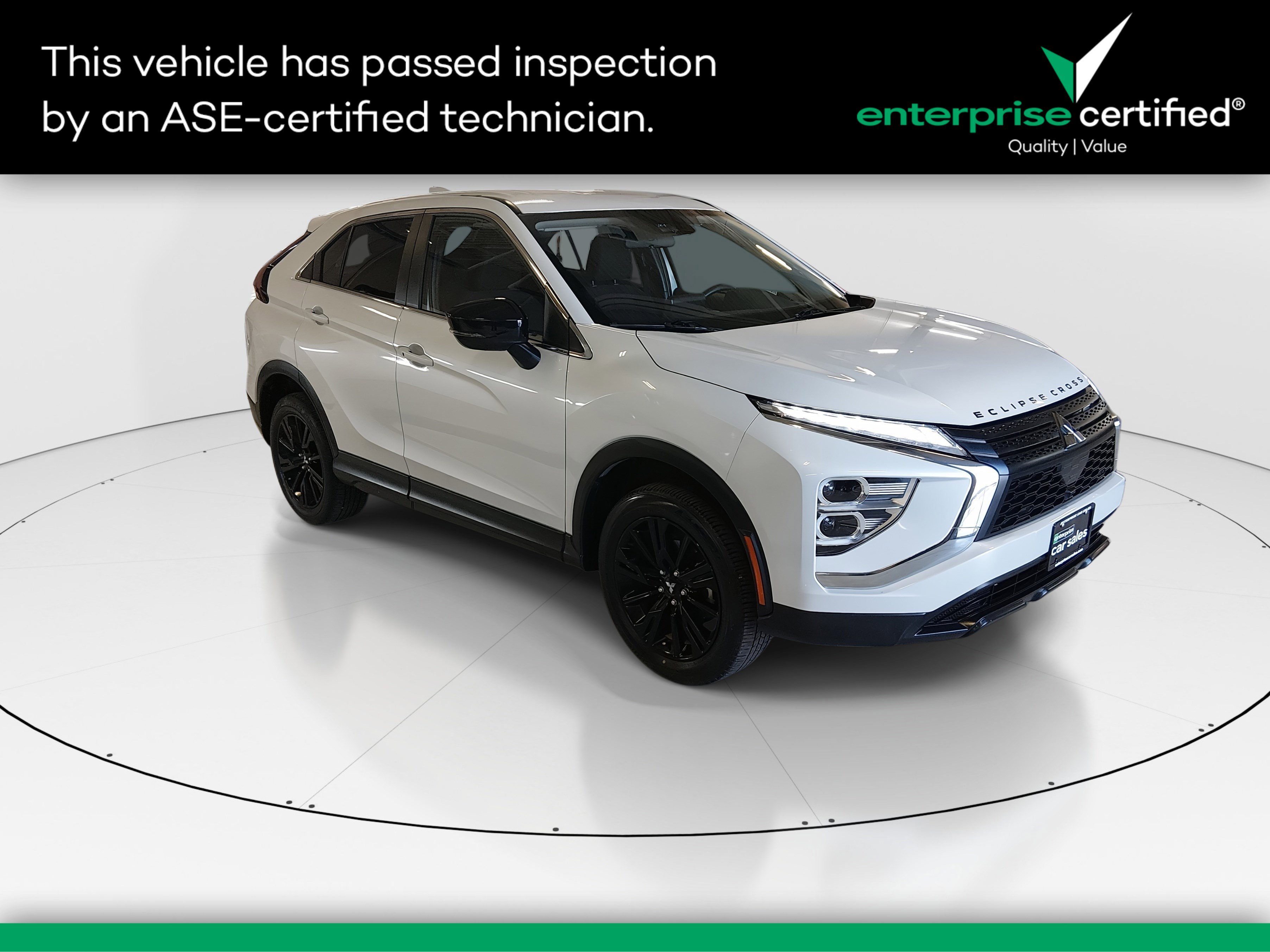 2024 Mitsubishi Eclipse Cross LE's photo